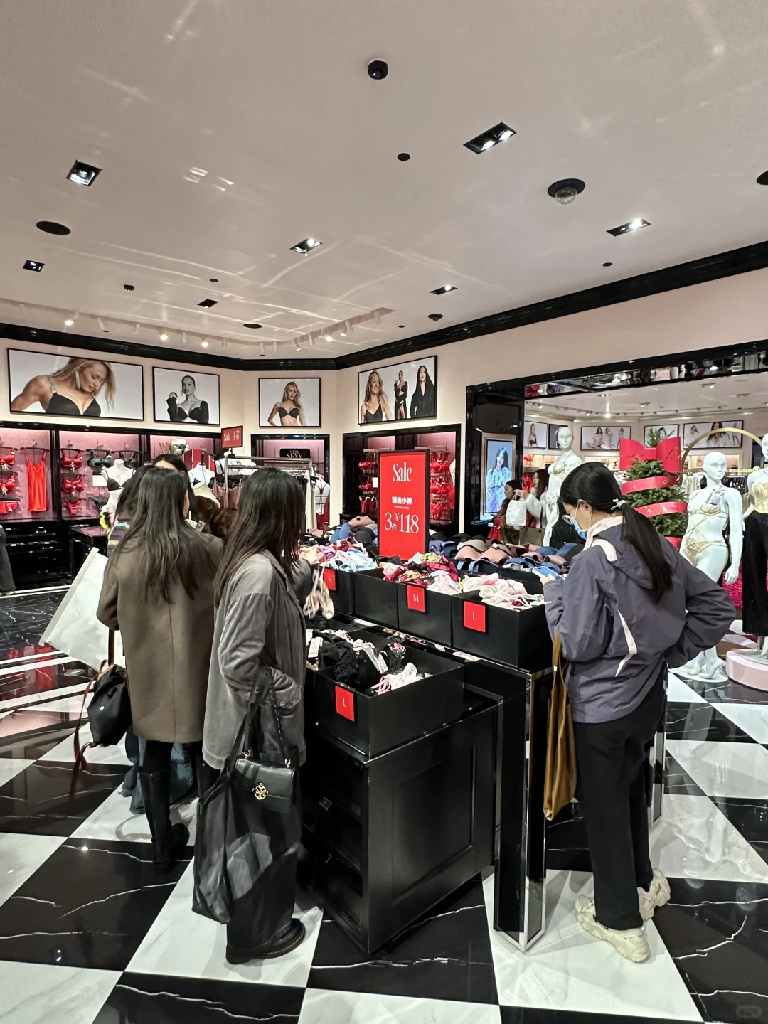 万象城！！维密3⃣️折！！限时一周啊啊啊啊啊