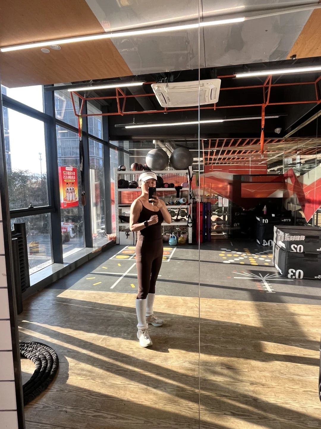 46岁老阿姨跑步四年，力量训练几个月背薄了