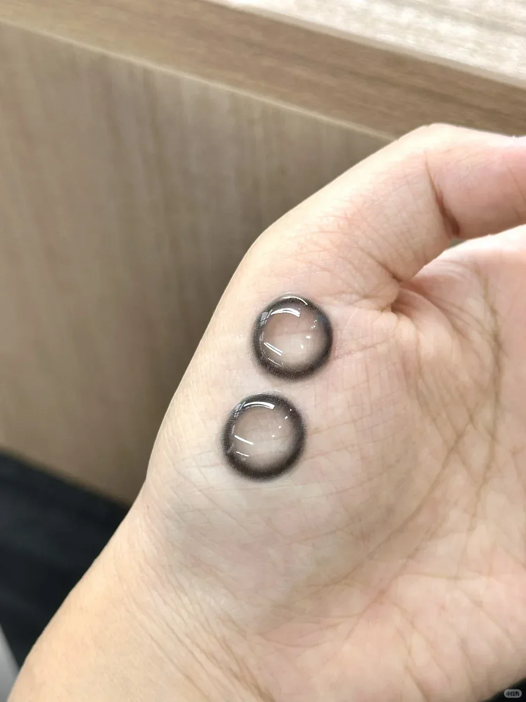 金裕贞妈生感黑瞳！韩女都在戴！！