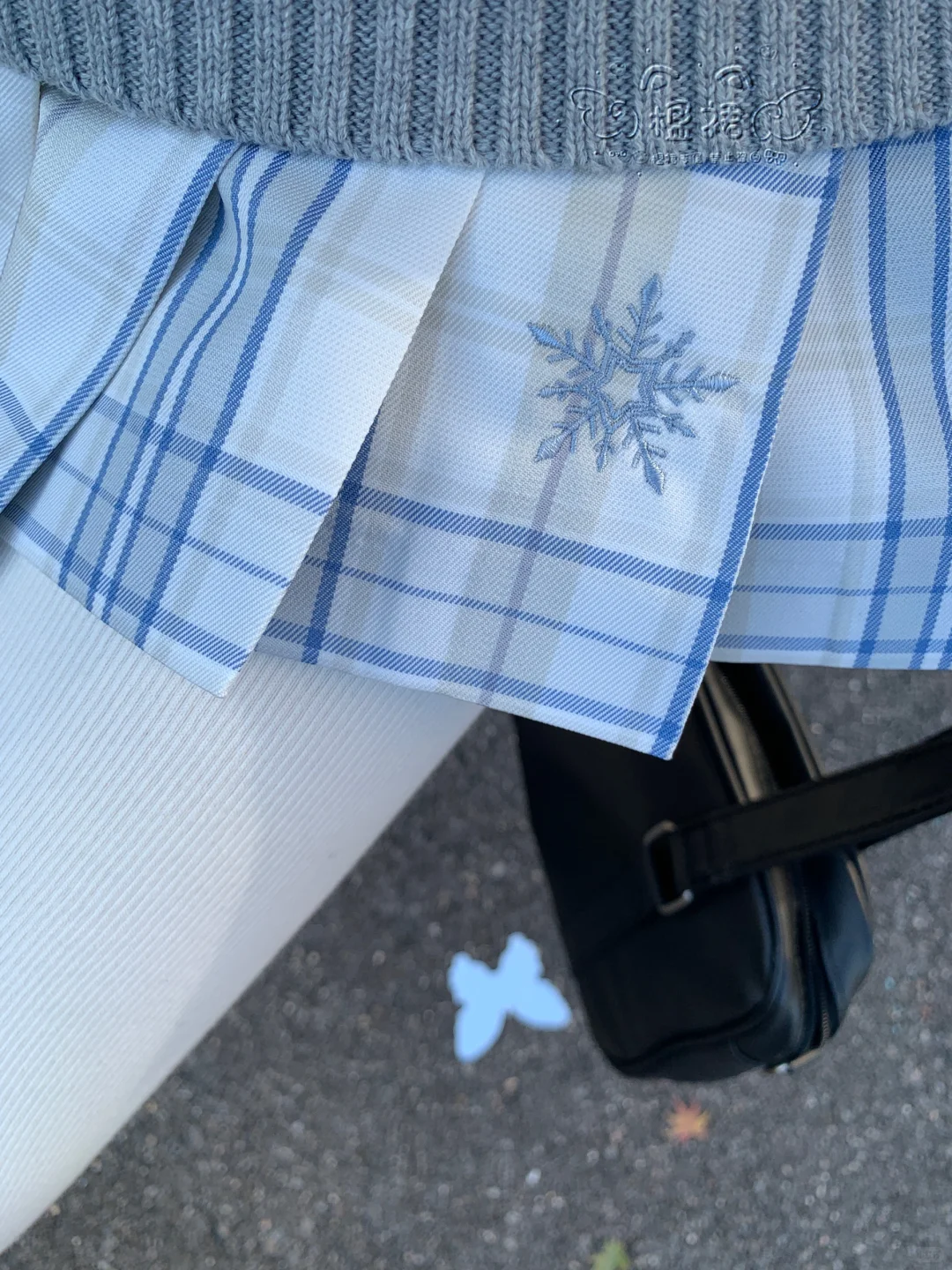 厚白裤袜好有动漫感