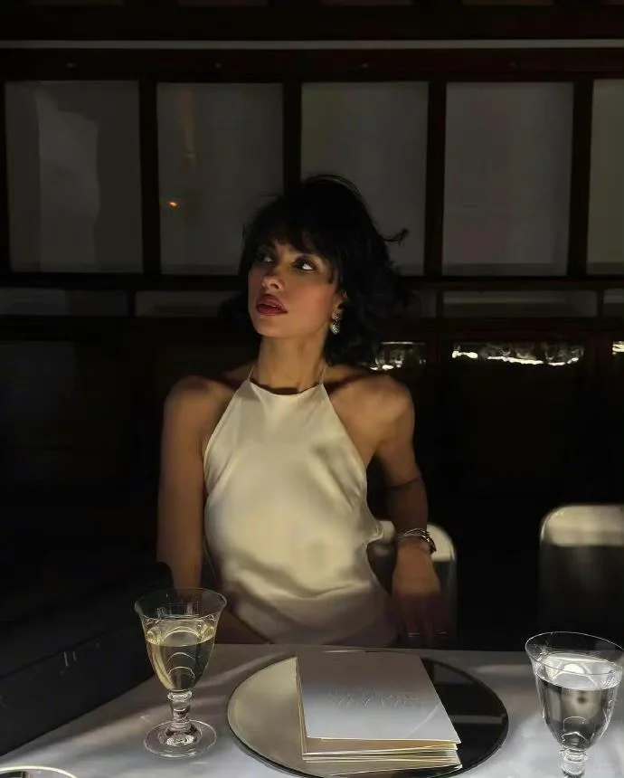 纽约时尚博主Venetia Alia的时髦日常