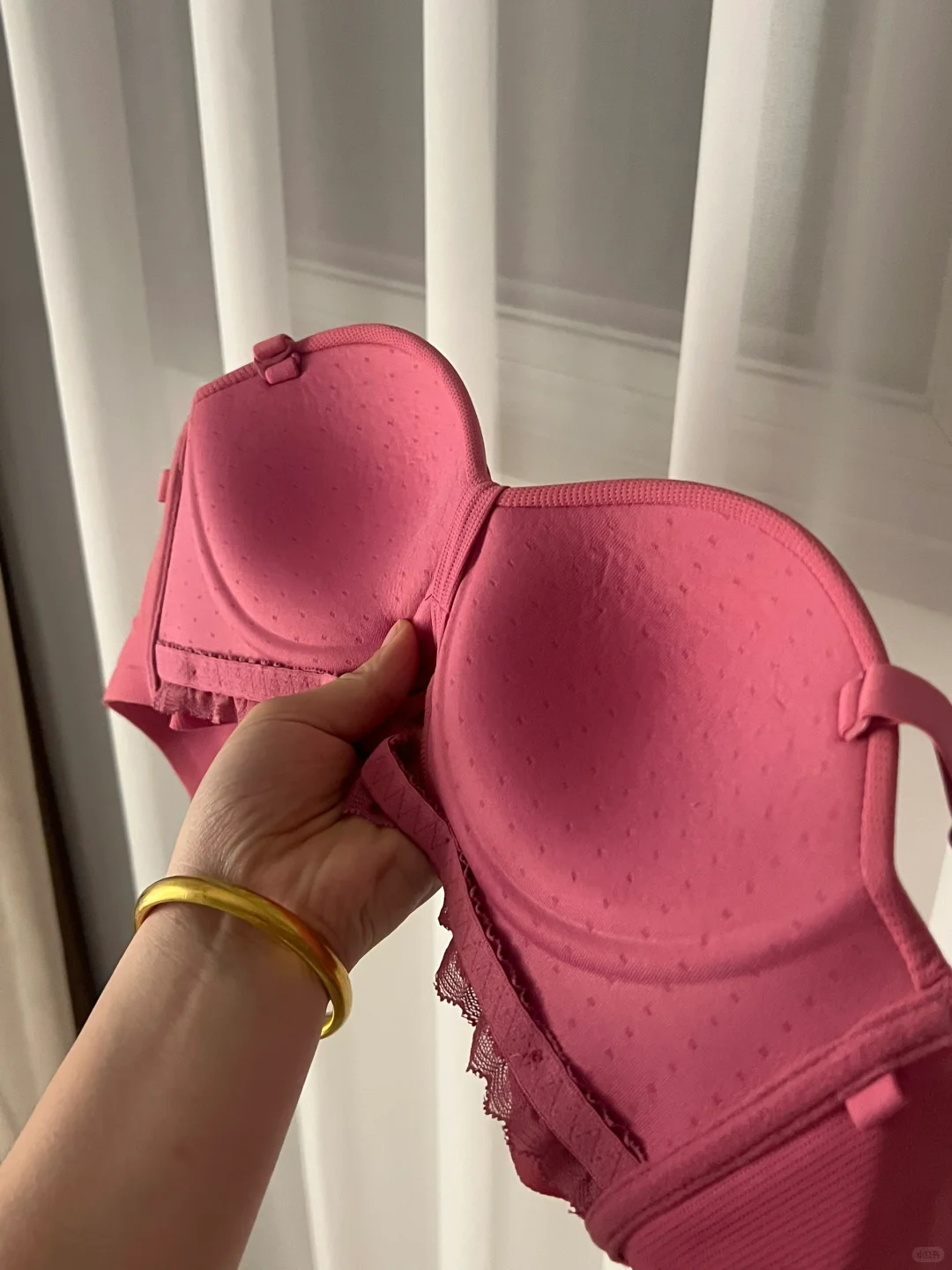 头次直观这聚拢爆勾身材！泰上头了