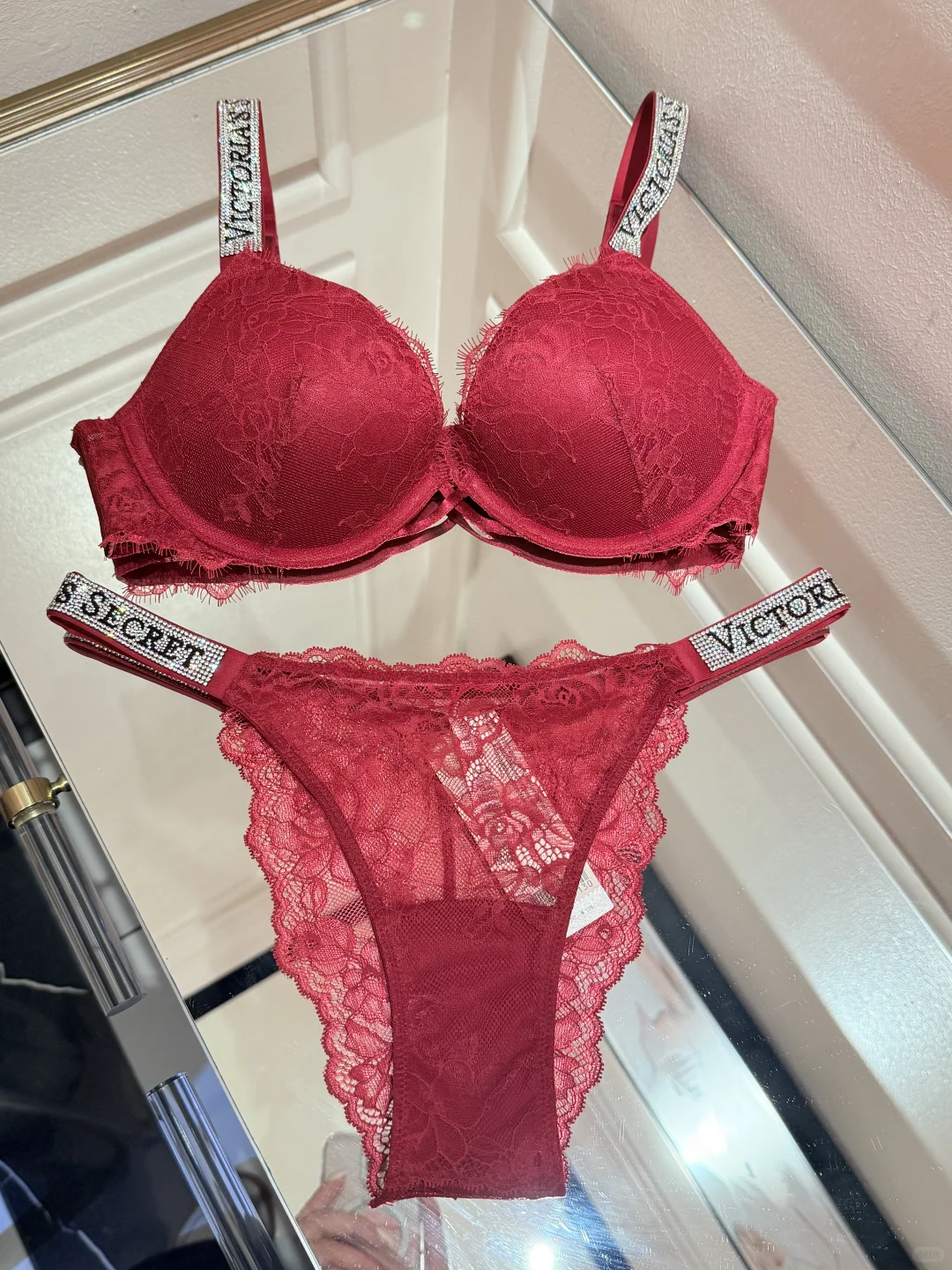 维密 粉色蕾丝水钻2.0