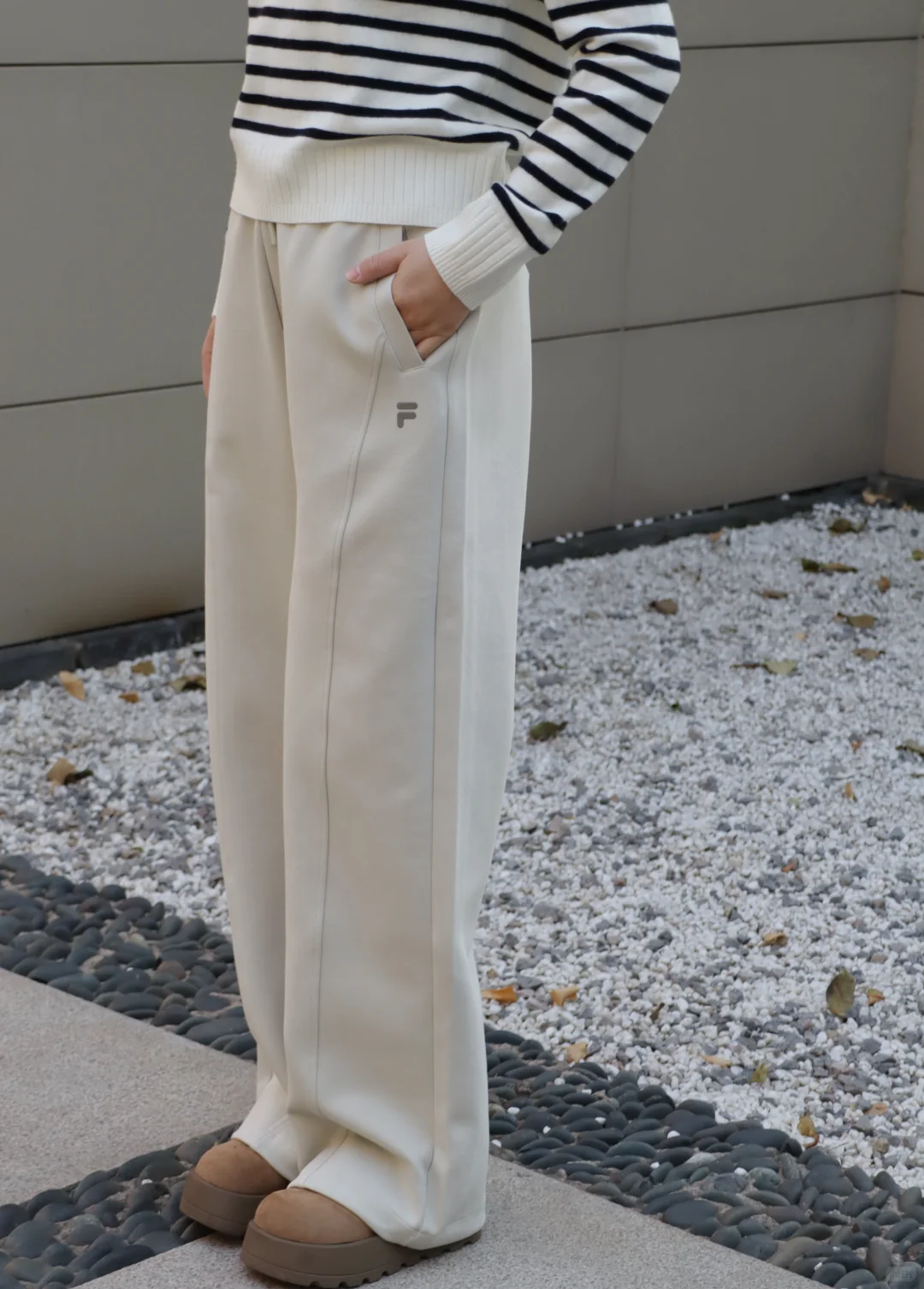 这条FILA裤简直是‘懒人福音’