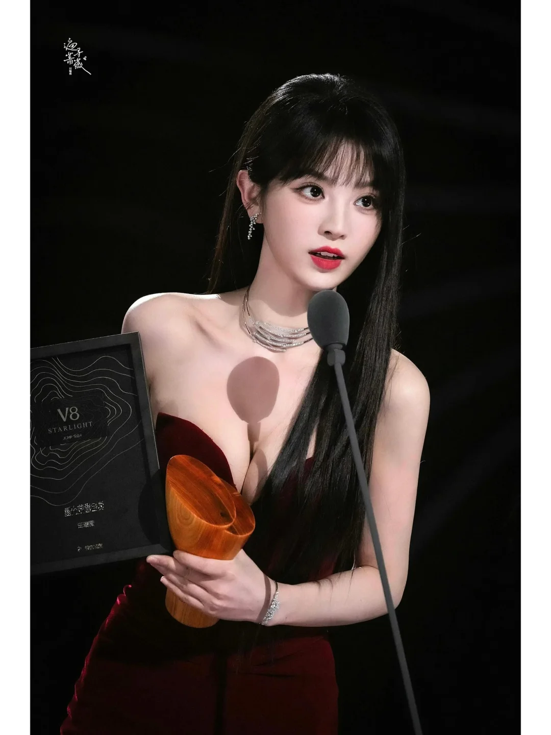 田曦薇的维密内衣穿搭，性感又高级