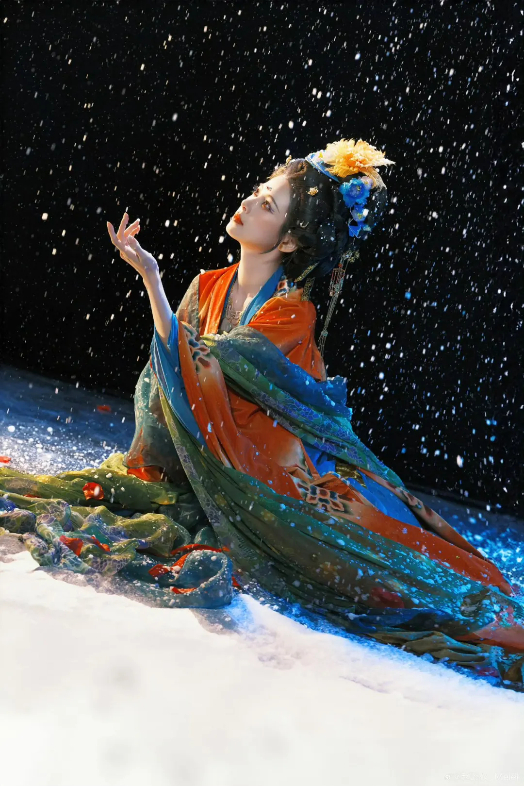 赵昭仪向花少团喊话：下次一起全员古装出街