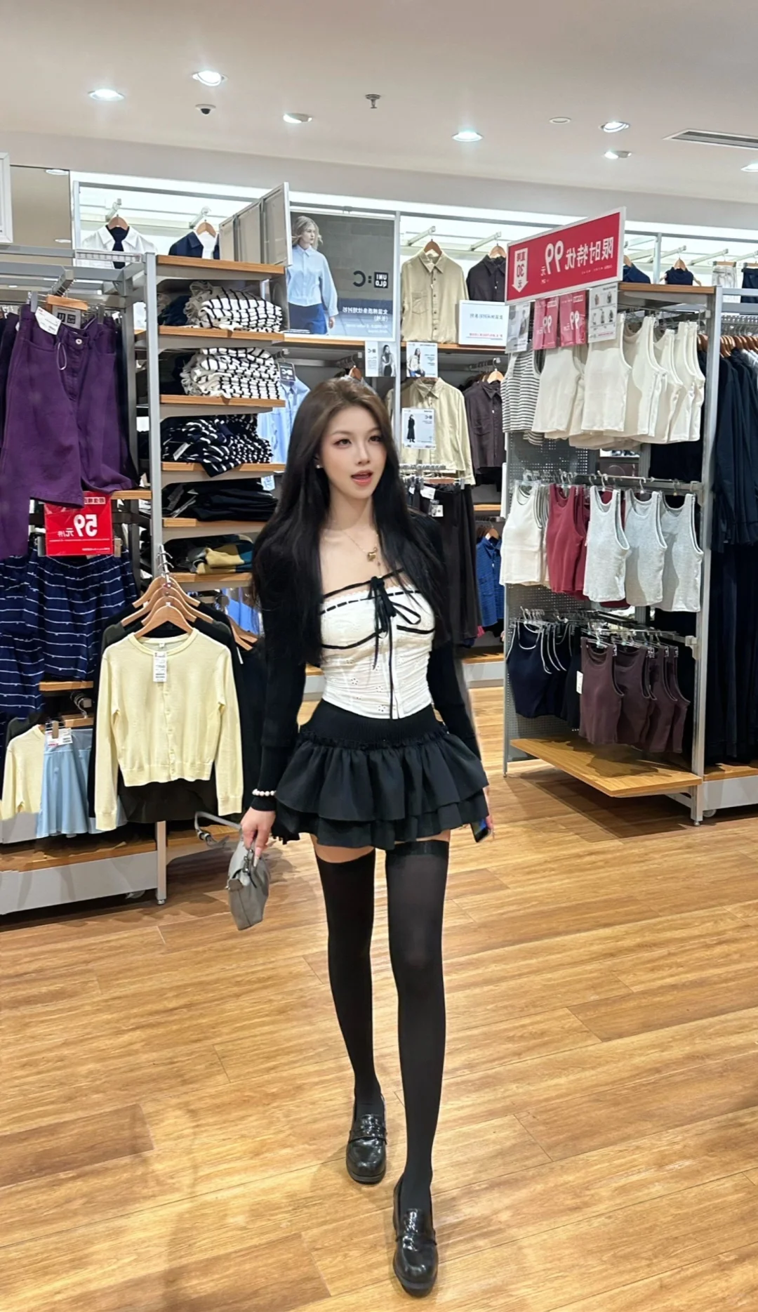 短裙➕长袜📸学院风穿搭～