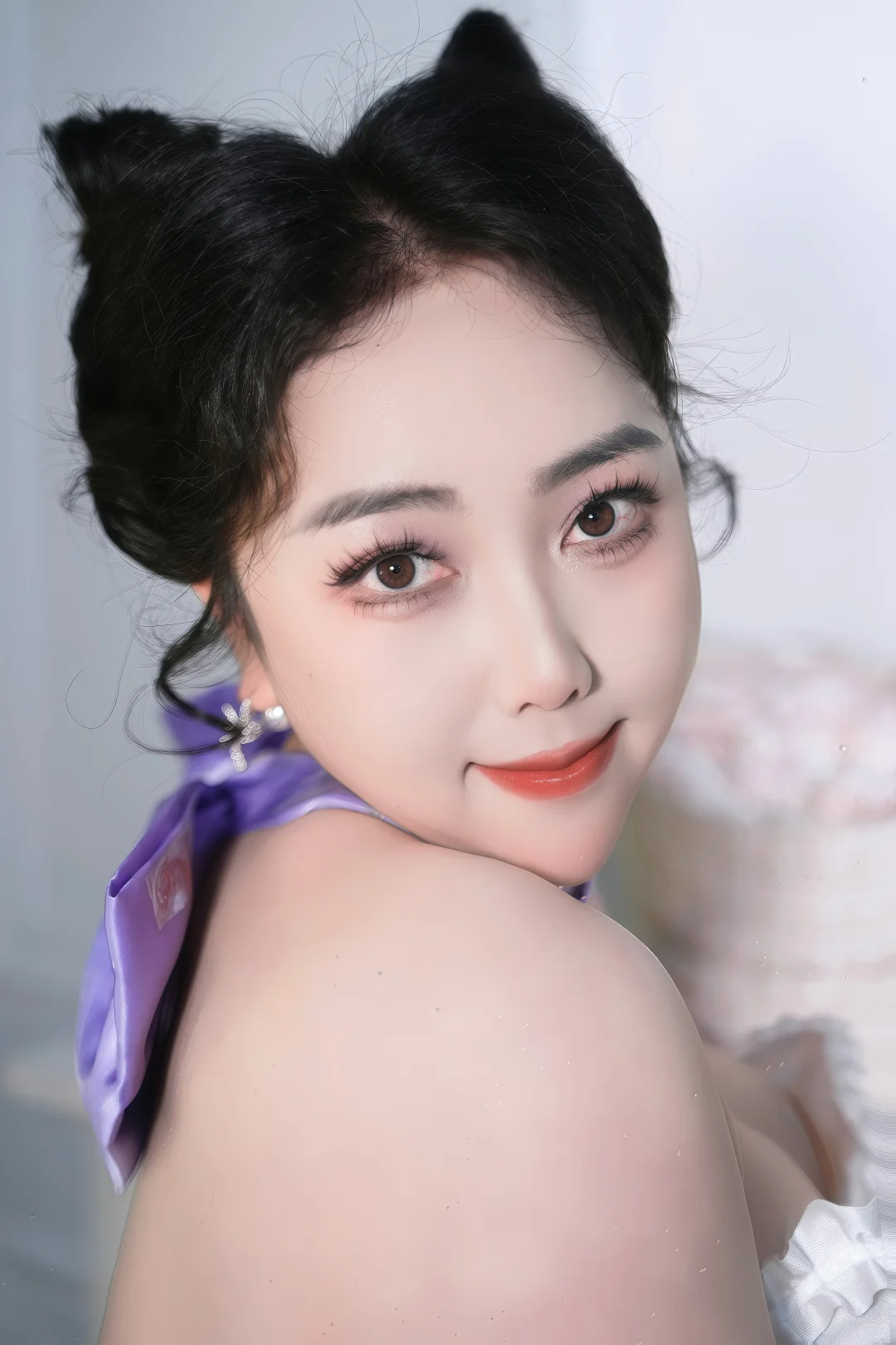 白紫色调的lolita写真～～🐈