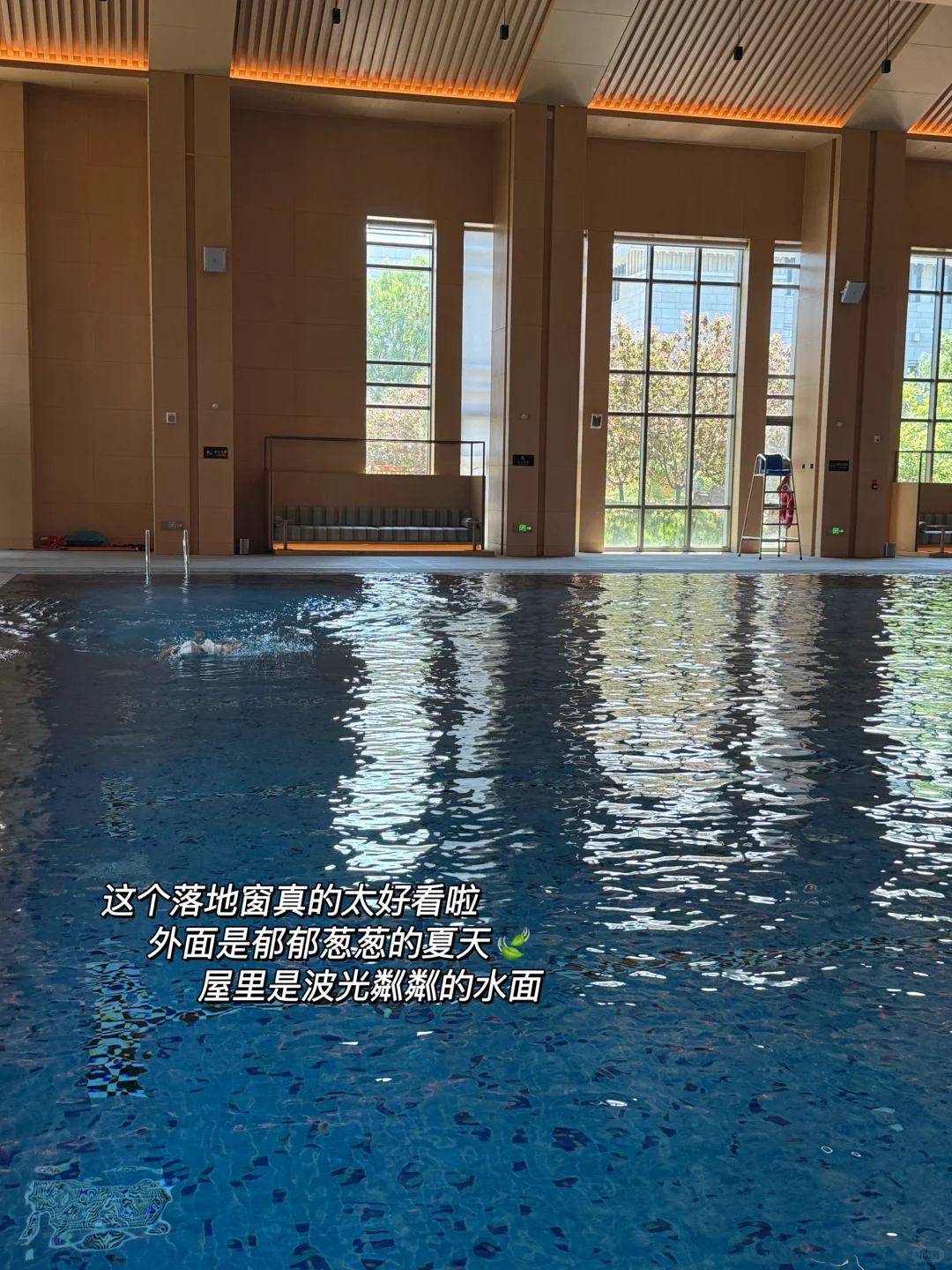 🏝️游泳Plog｜i人独自玩水的快乐谁懂啊🏊