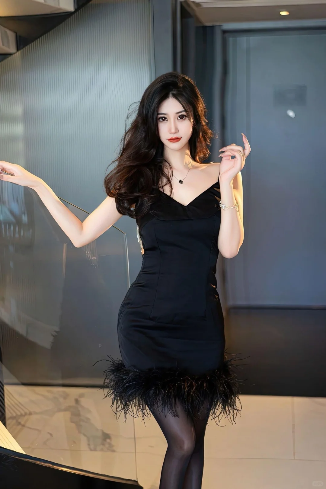 当氛围穿搭感走进生活#高颜值好身材美女