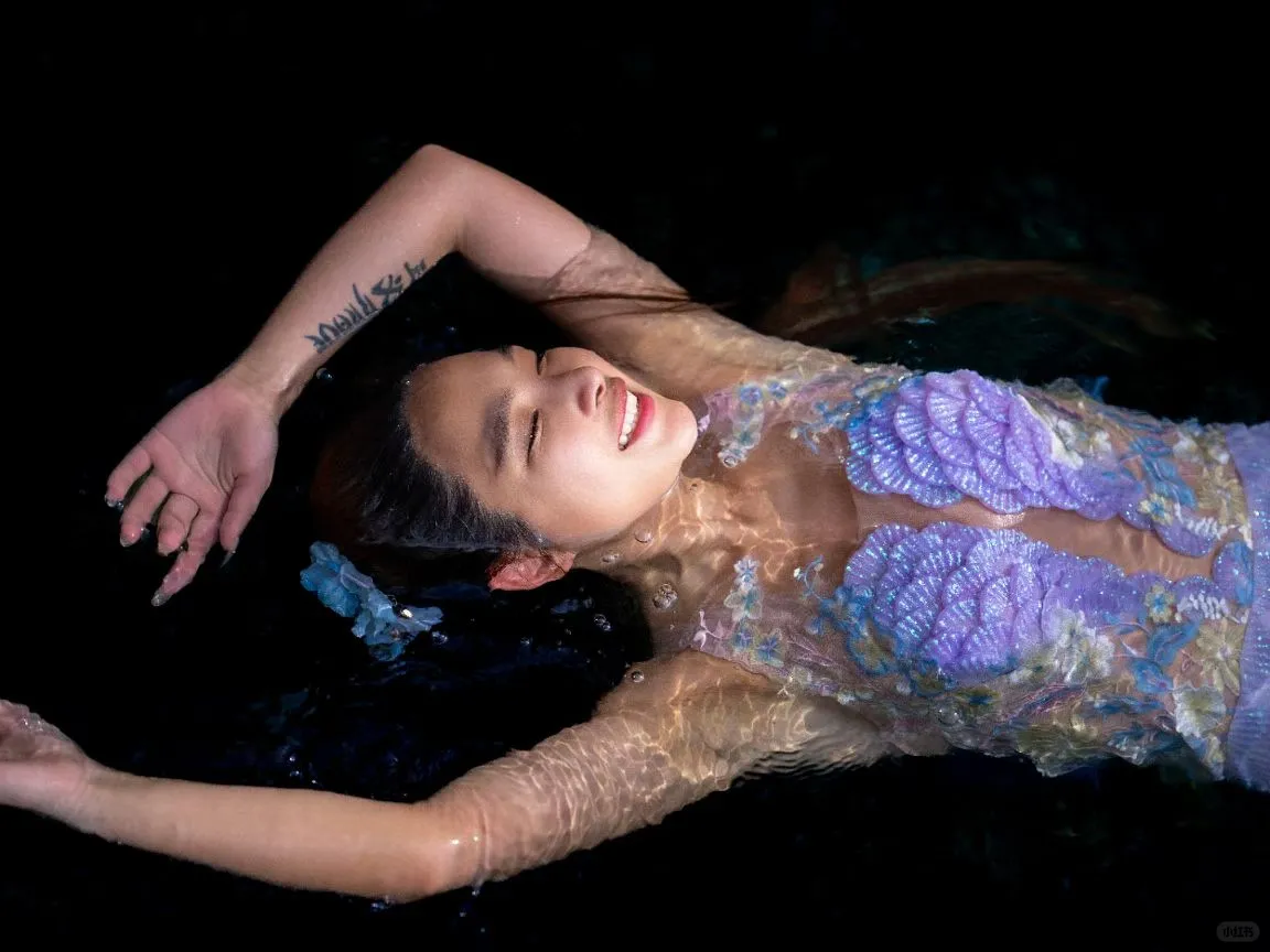 美人鱼的连体衣