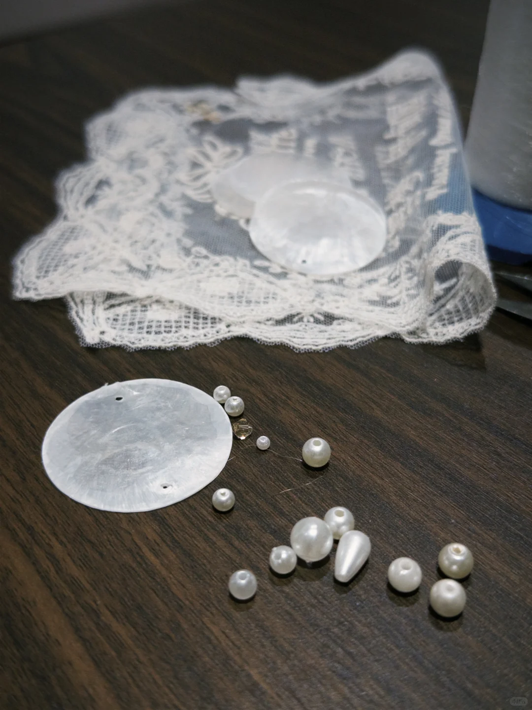 蕾丝➕贝壳 作耳饰