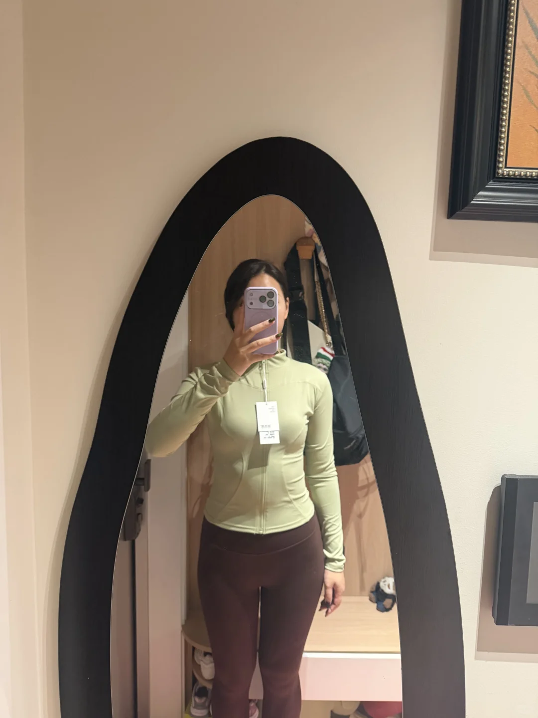 终于有好看的瑜伽服啦！所以哪个颜色更好看