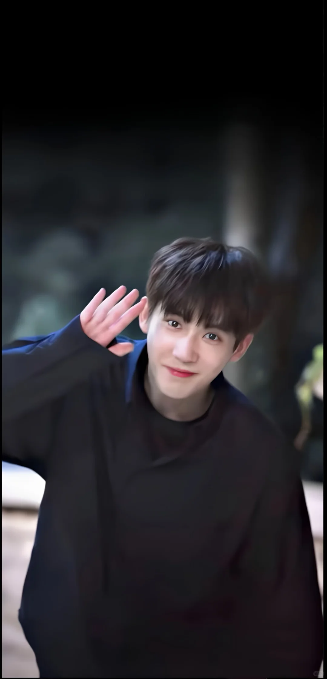 交出你们手机里最好看的壁纸