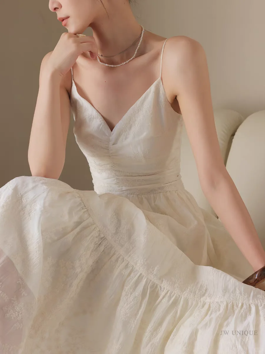 救命！这哪是裙子，根本是行走的高级定制