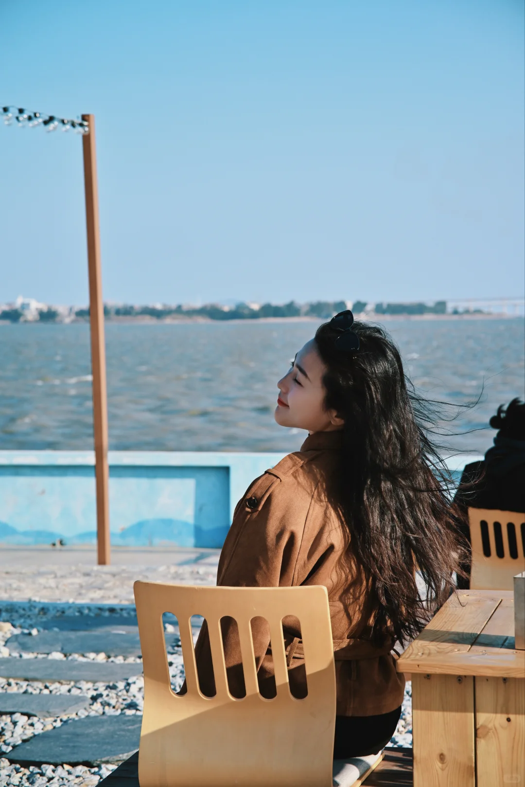 🌅海边落日配焦糖系穿搭