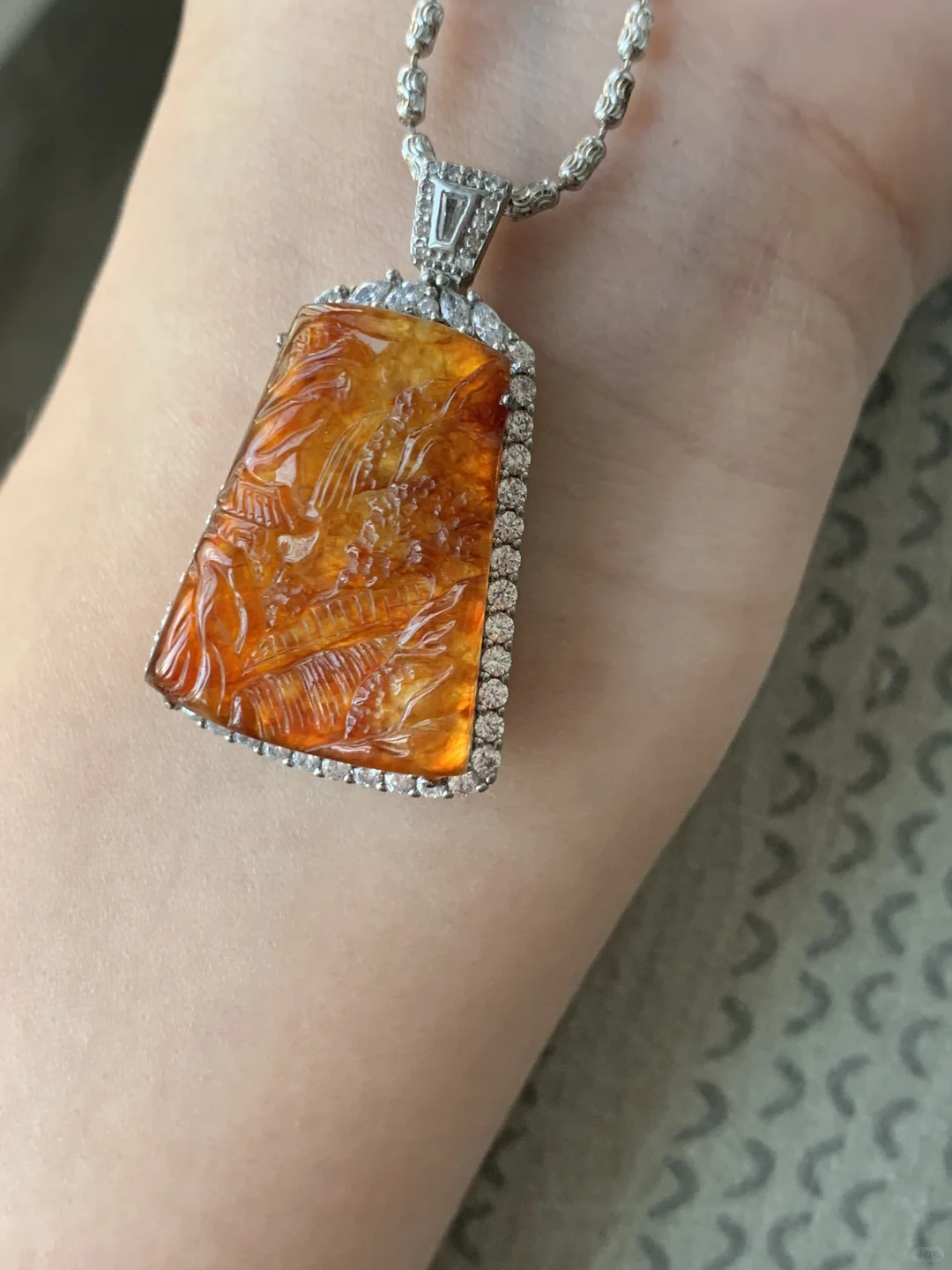 9.8🐙翡翠焦糖黄山水牌