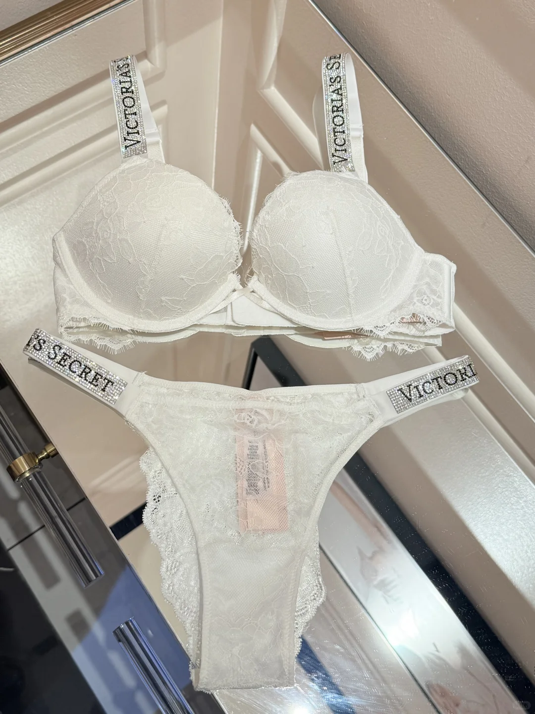 维密 粉色蕾丝水钻2.0