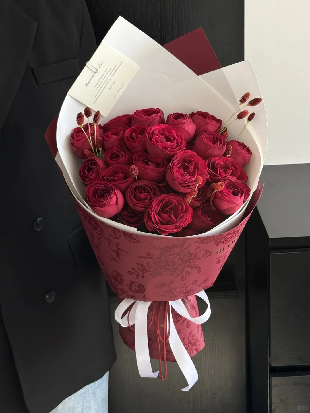 红色丝绸小包子-红蕾丝玫瑰🥀东莞花店 200➕