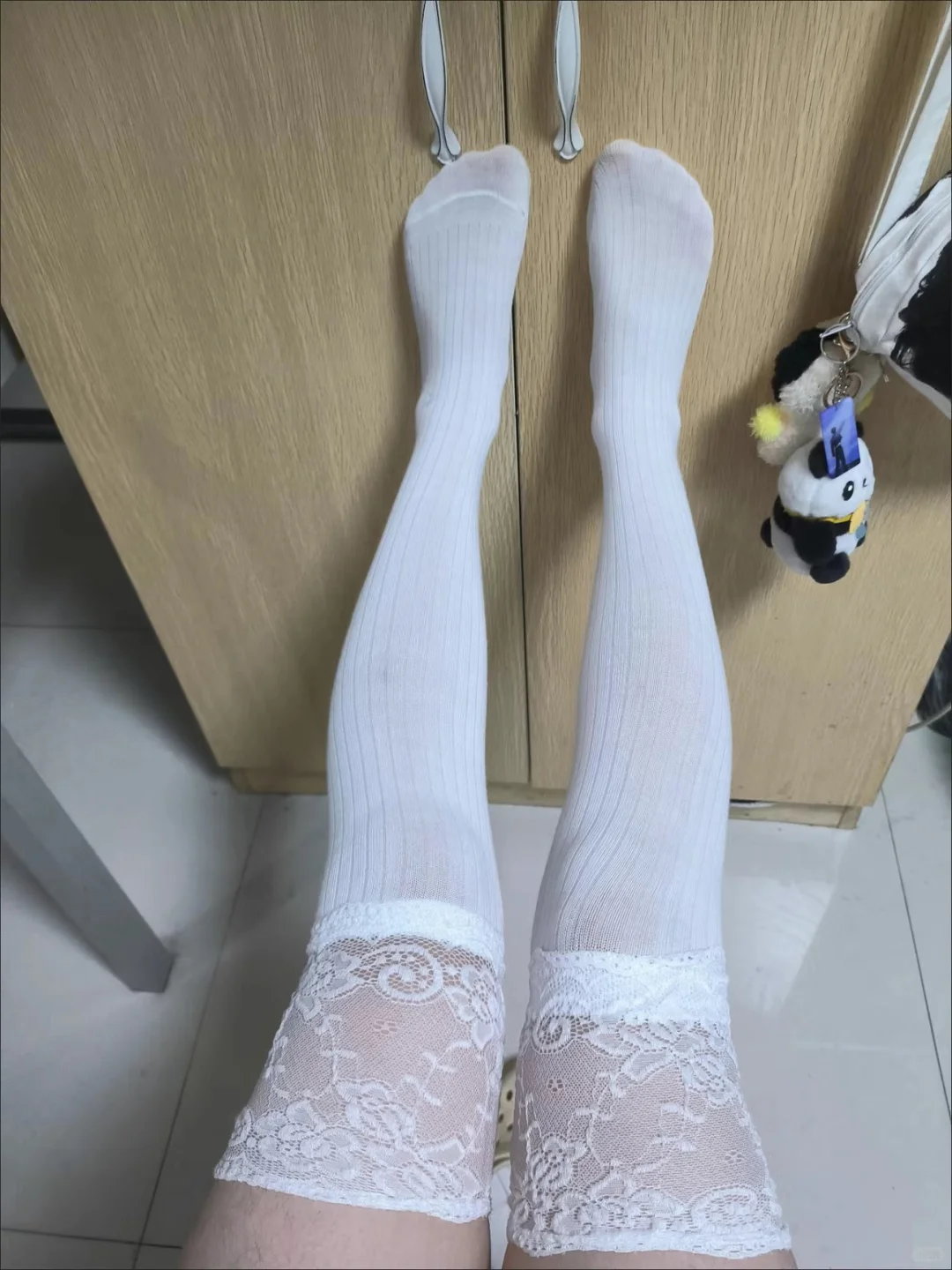 冬天一定要买一双过膝袜！