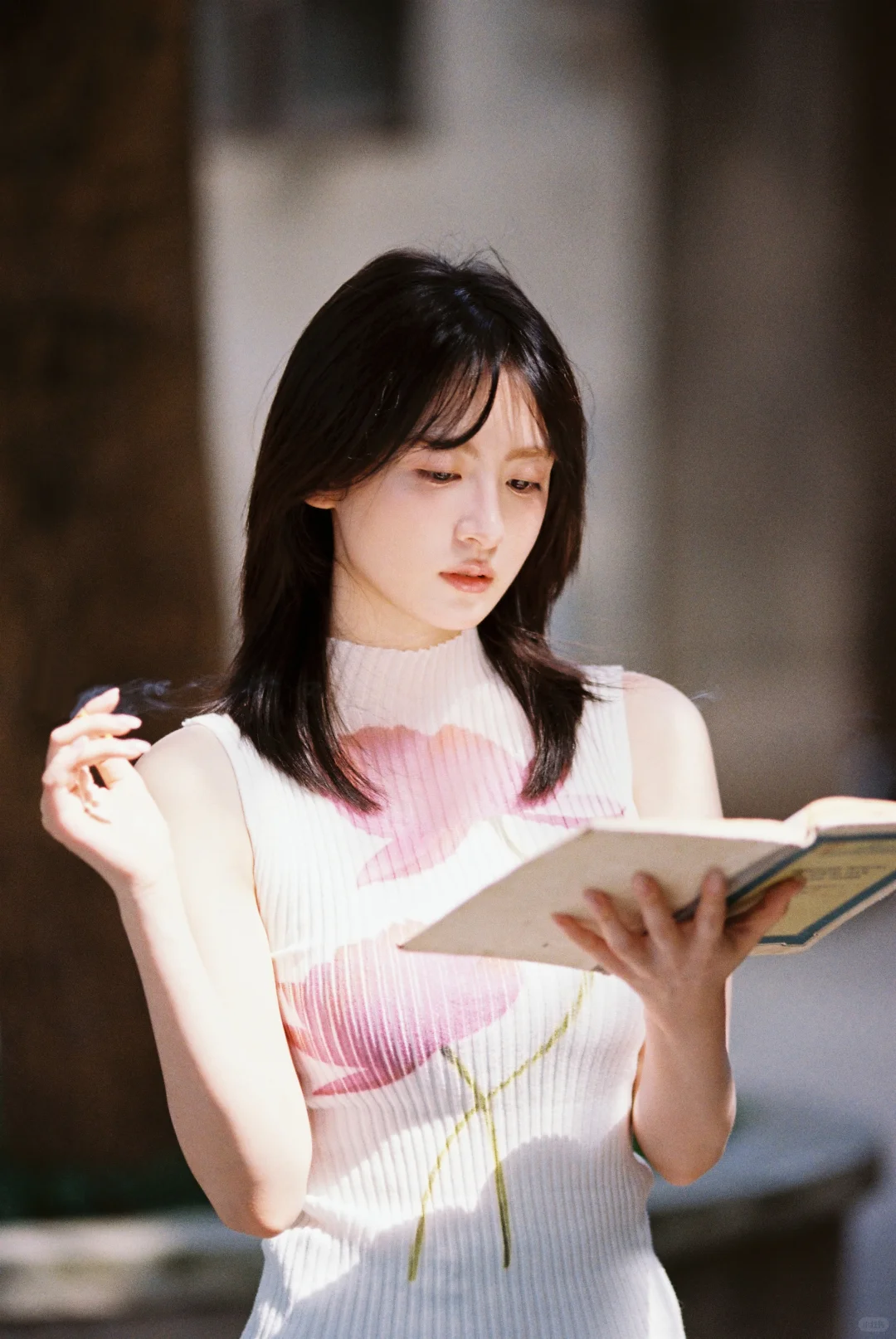 镇口老樹下 她写了半本青春📗✏️