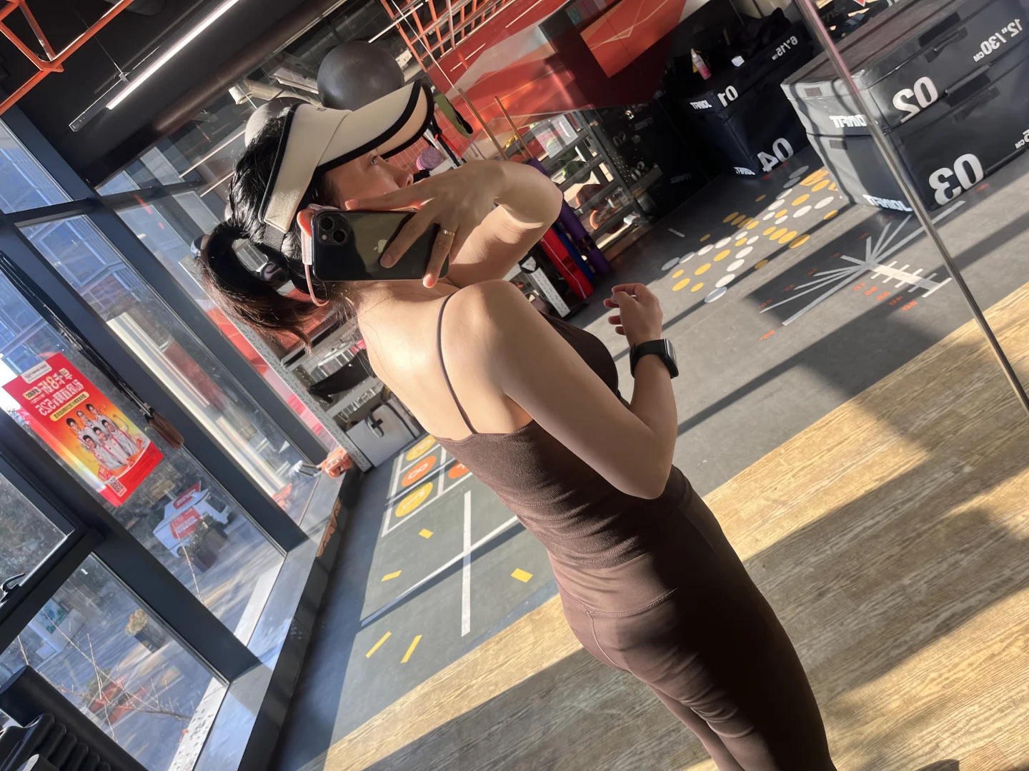 46岁老阿姨跑步四年，力量训练几个月背薄了