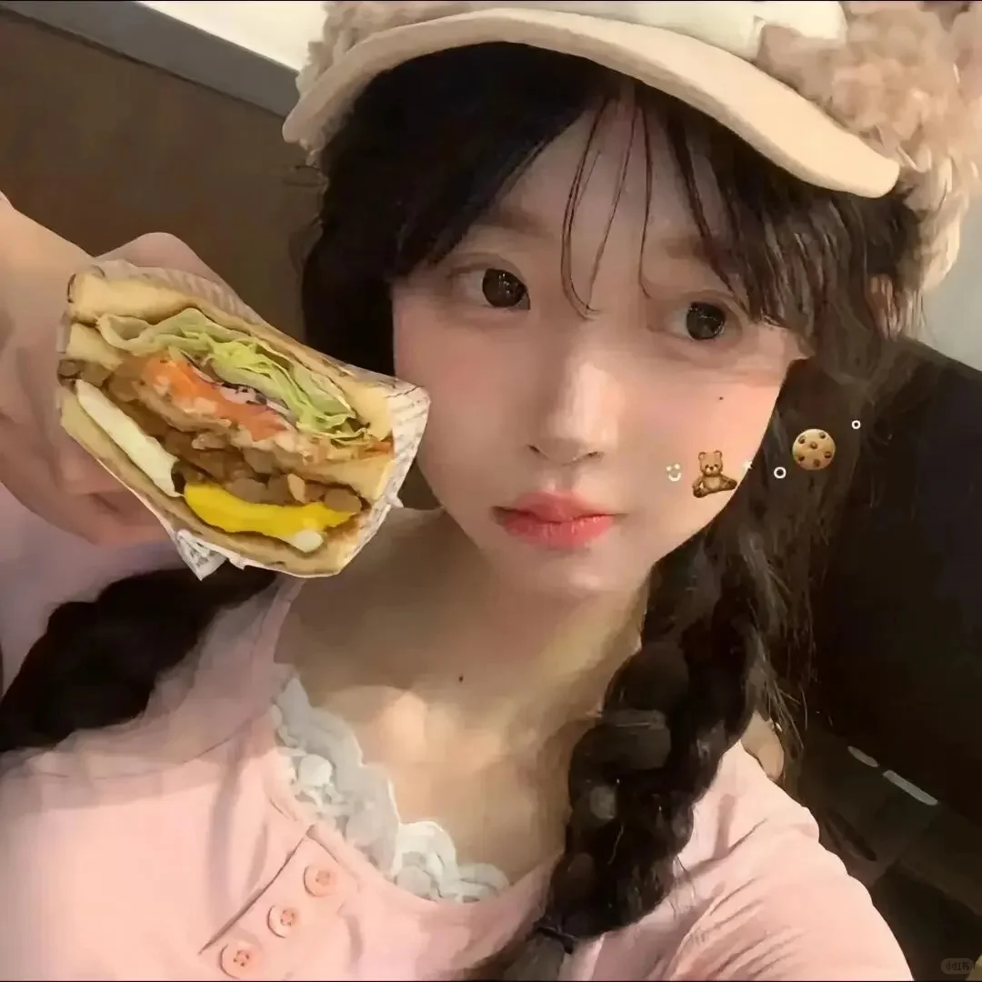 盘点那些魅惑众生的氛围感美女٩(๑•̀ω•