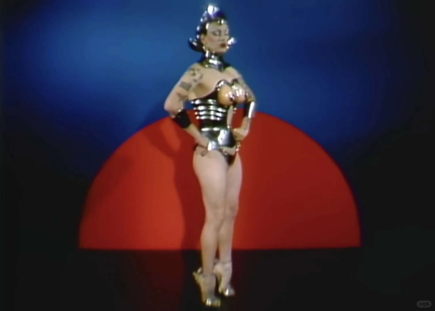 《Mistress Violet》的MV 震撼