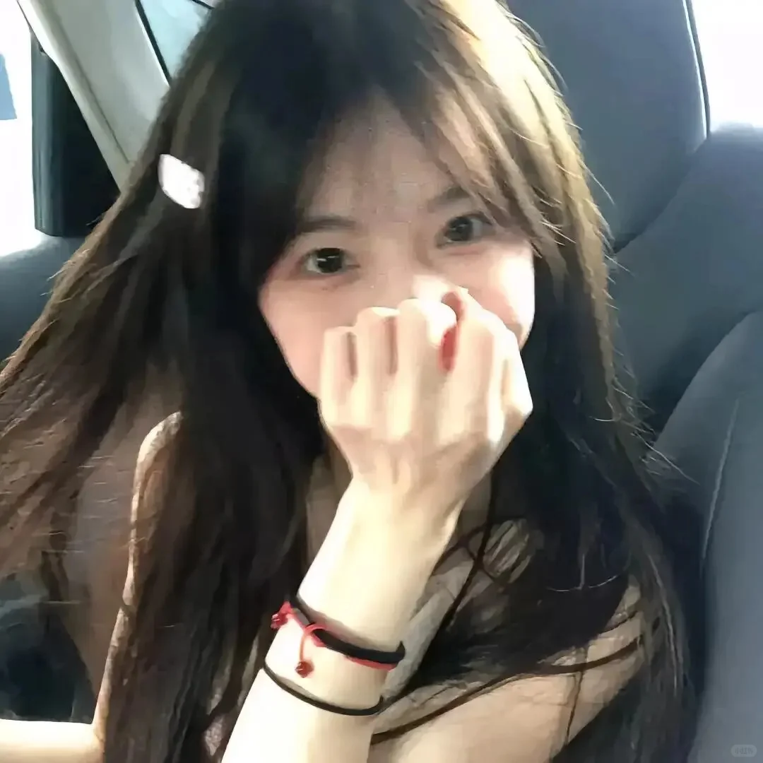 盘点那些魅惑众生的氛围感美女٩(๑•̀ω•