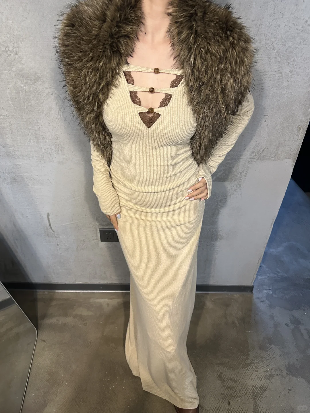 秋冬内搭还得是包臀裙呀巨有女人味！！