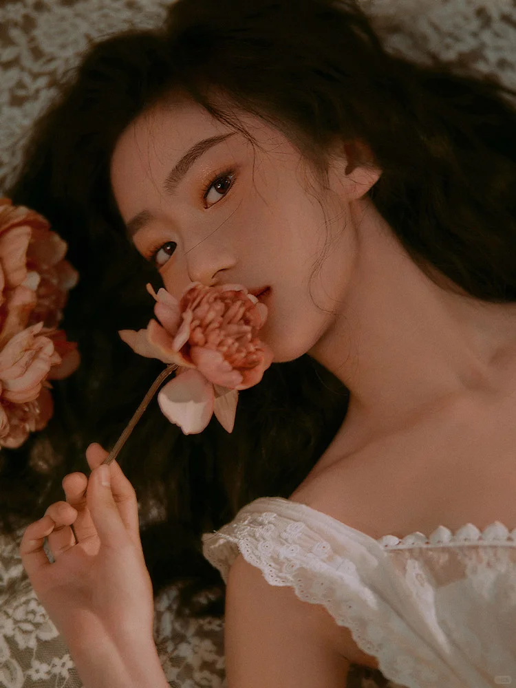 揉进骨子里的法式浪漫轻私房♥少女写真