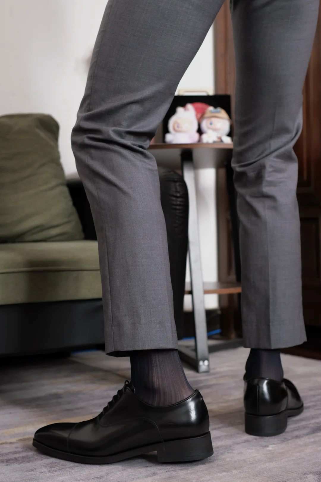 经典的黑色配上新款条纹真是绝了