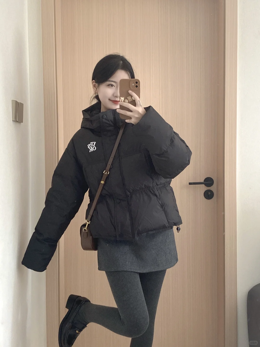 入冬深色系穿搭～