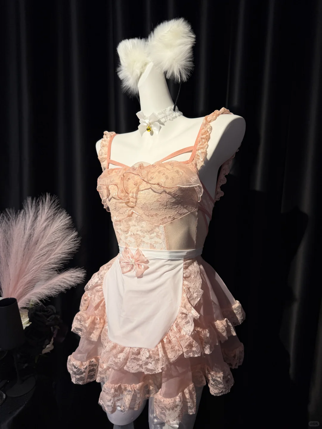 这件 “奶甜犯规” 裙把纯欲焊在身上了🤩