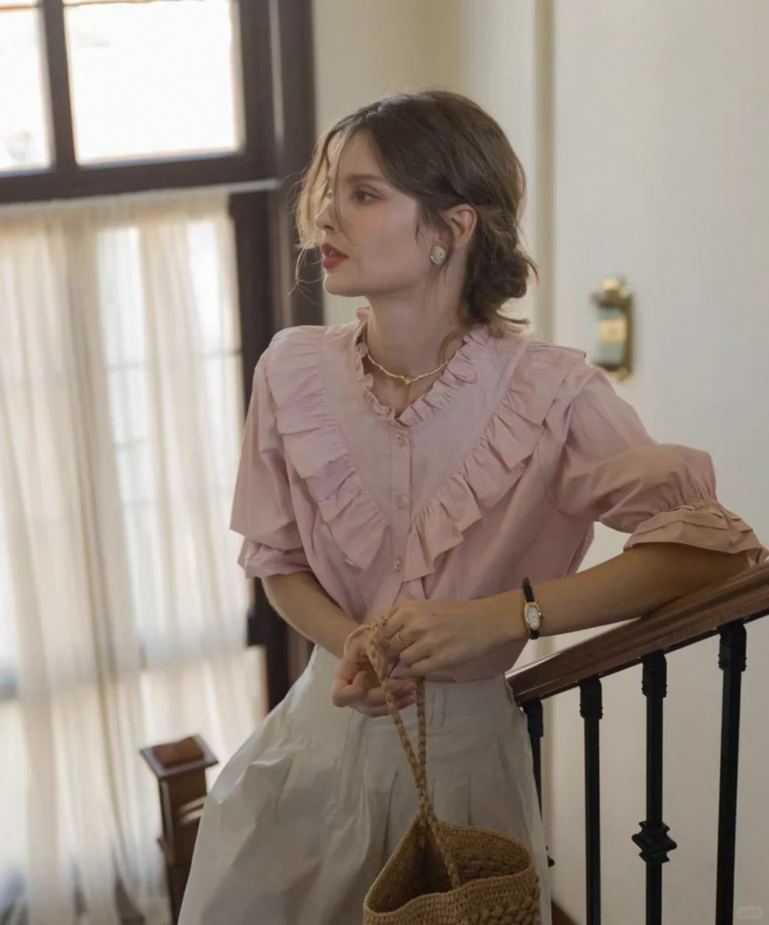 🖼️油画里的春天｜解锁欧式衬衣的春日叙事诗