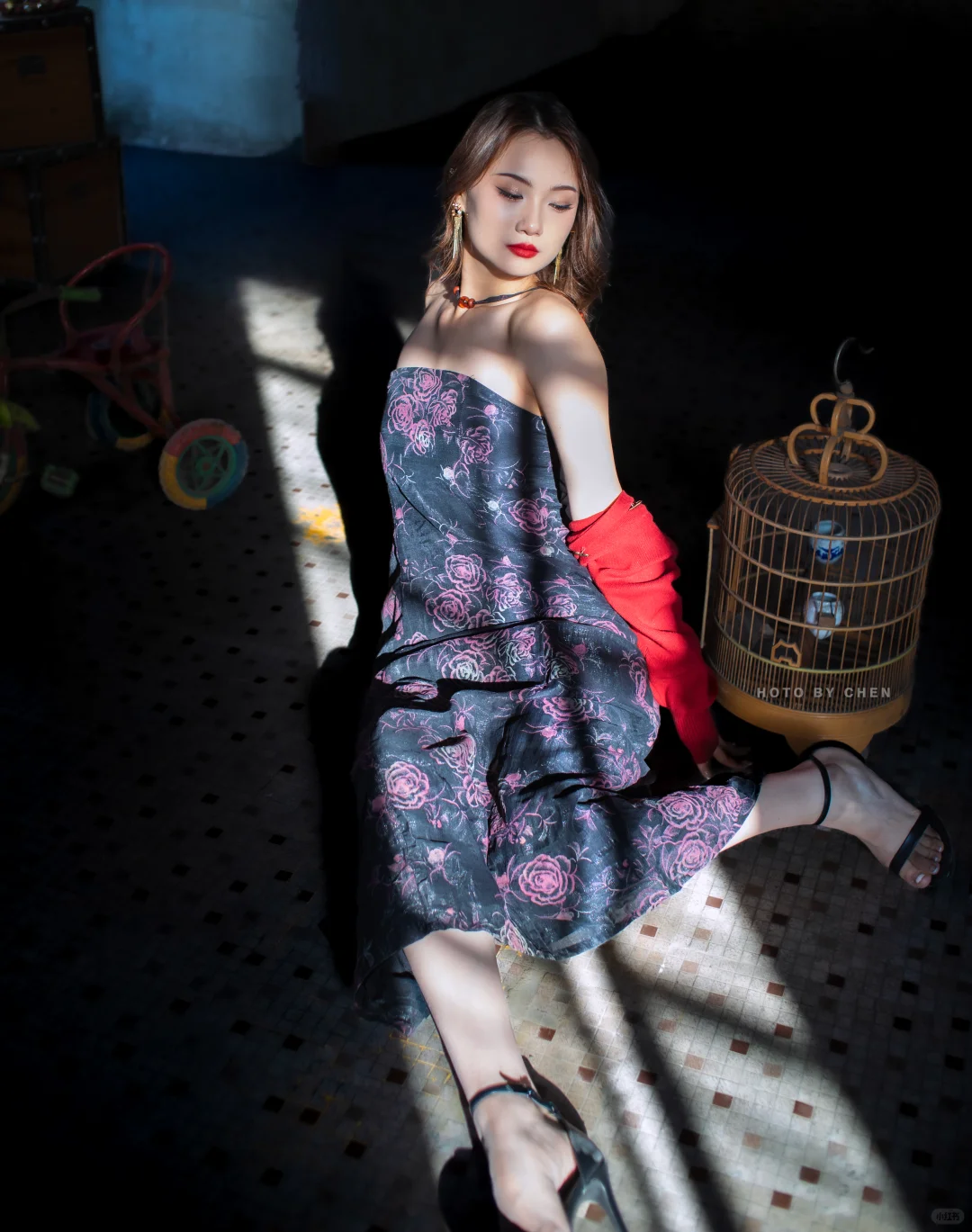 把风情万种拍出来，每帧皆情，满是风华