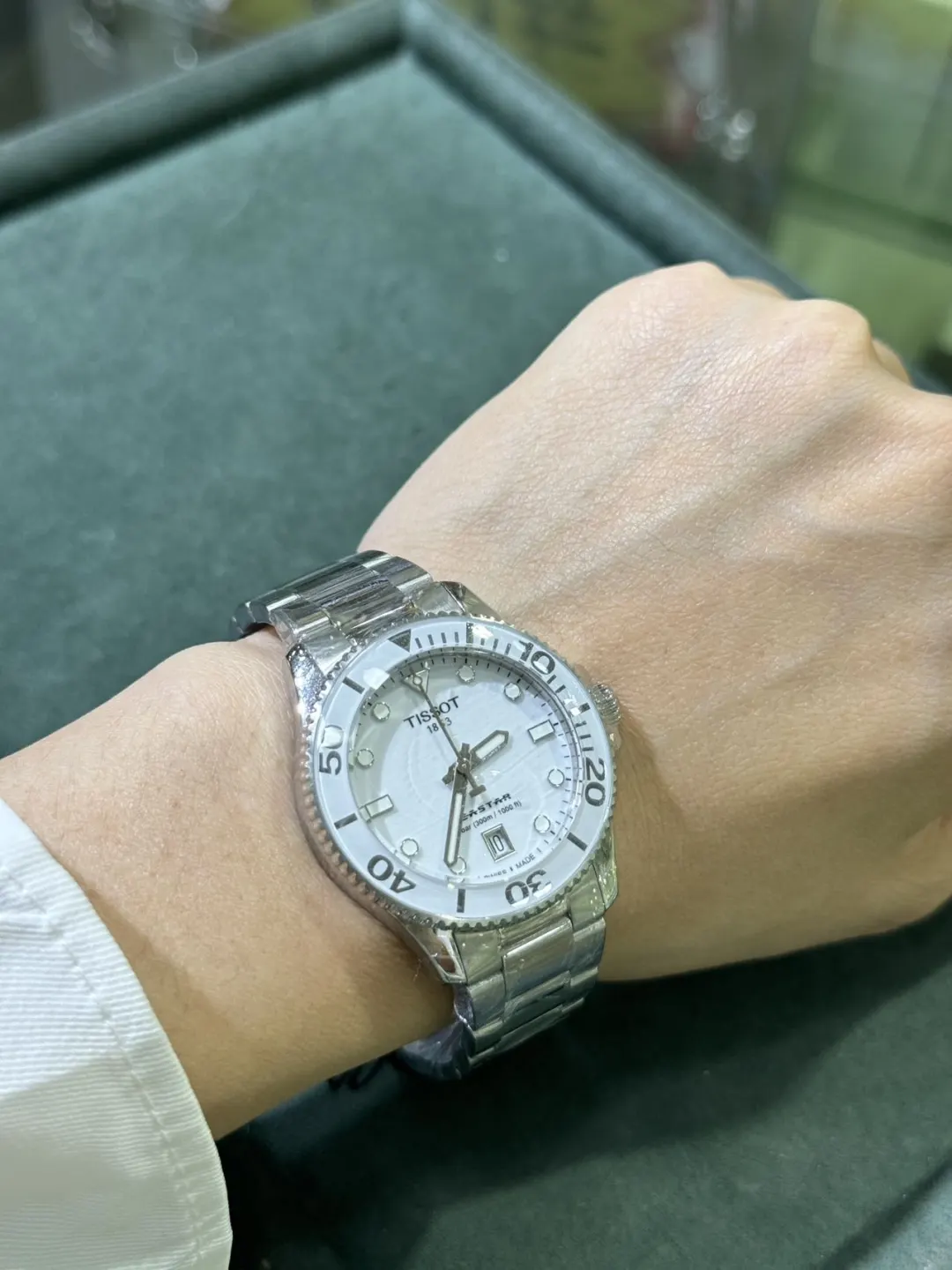 左滑～变身兔子警官制服逮捕你