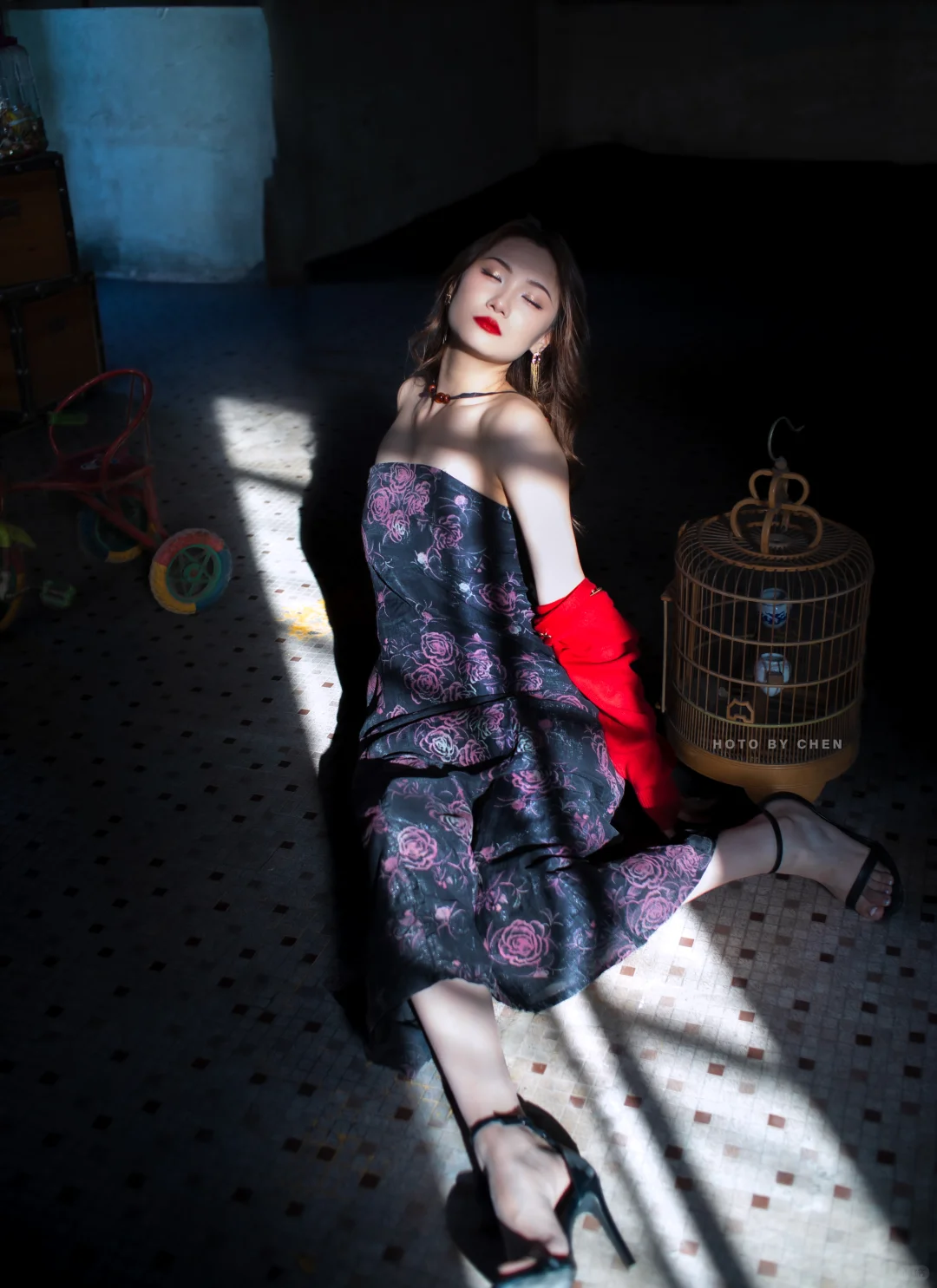 把风情万种拍出来，每帧皆情，满是风华