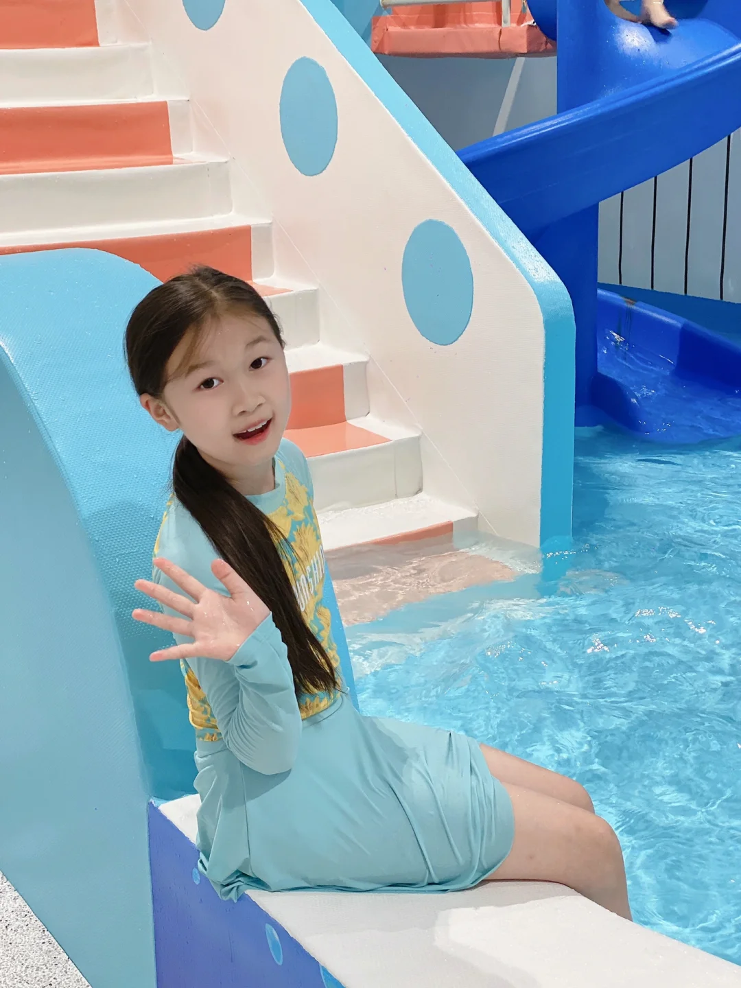 穿上新泳衣去游泳啦🏊‍♀️