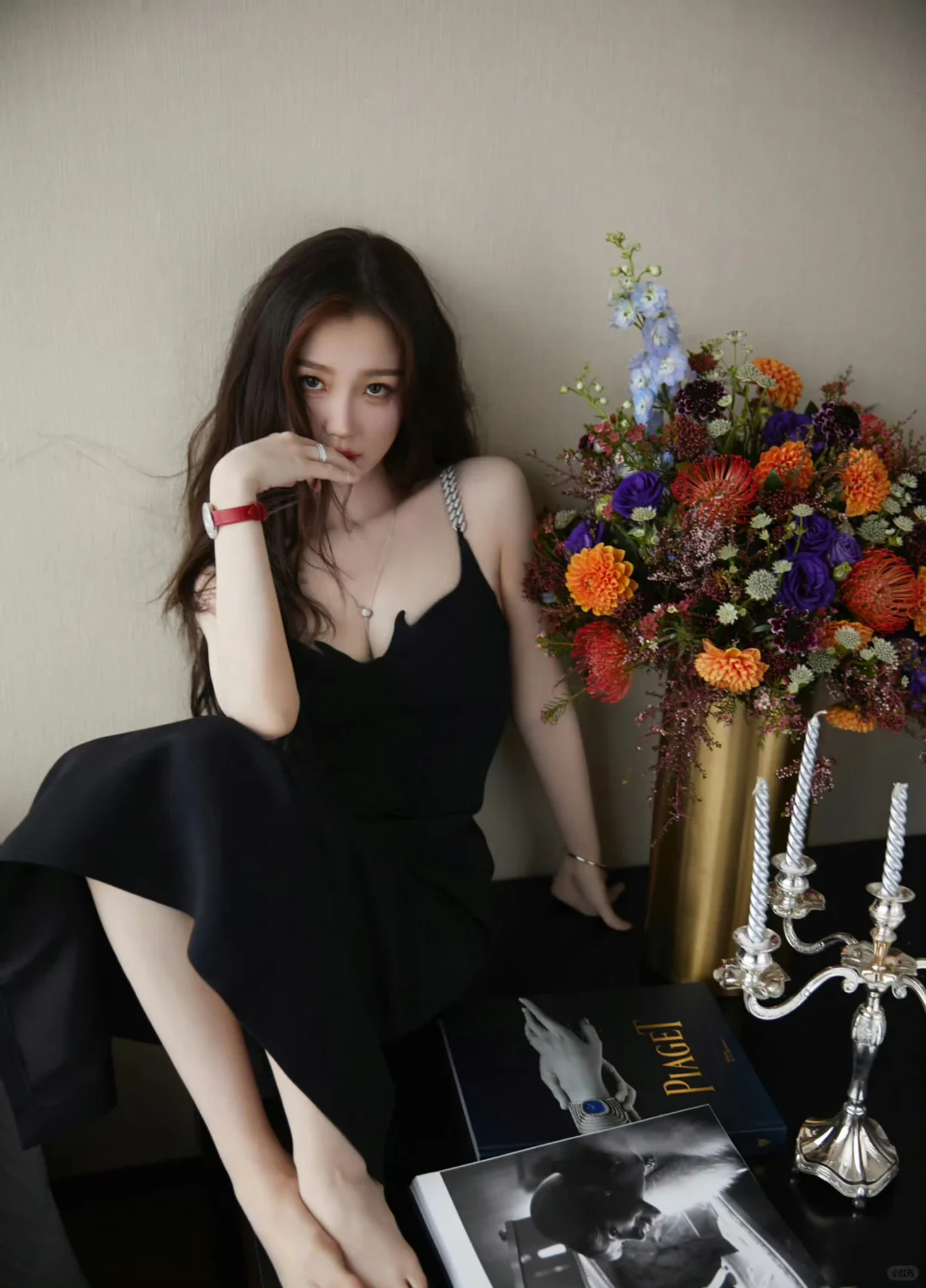 虞书欣 黑色吊带 豪门千金