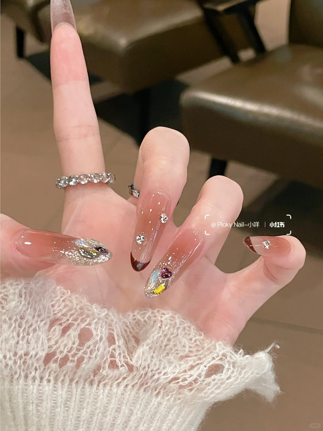 很有朱珠的感觉谁懂～风情肆意的女人味美甲