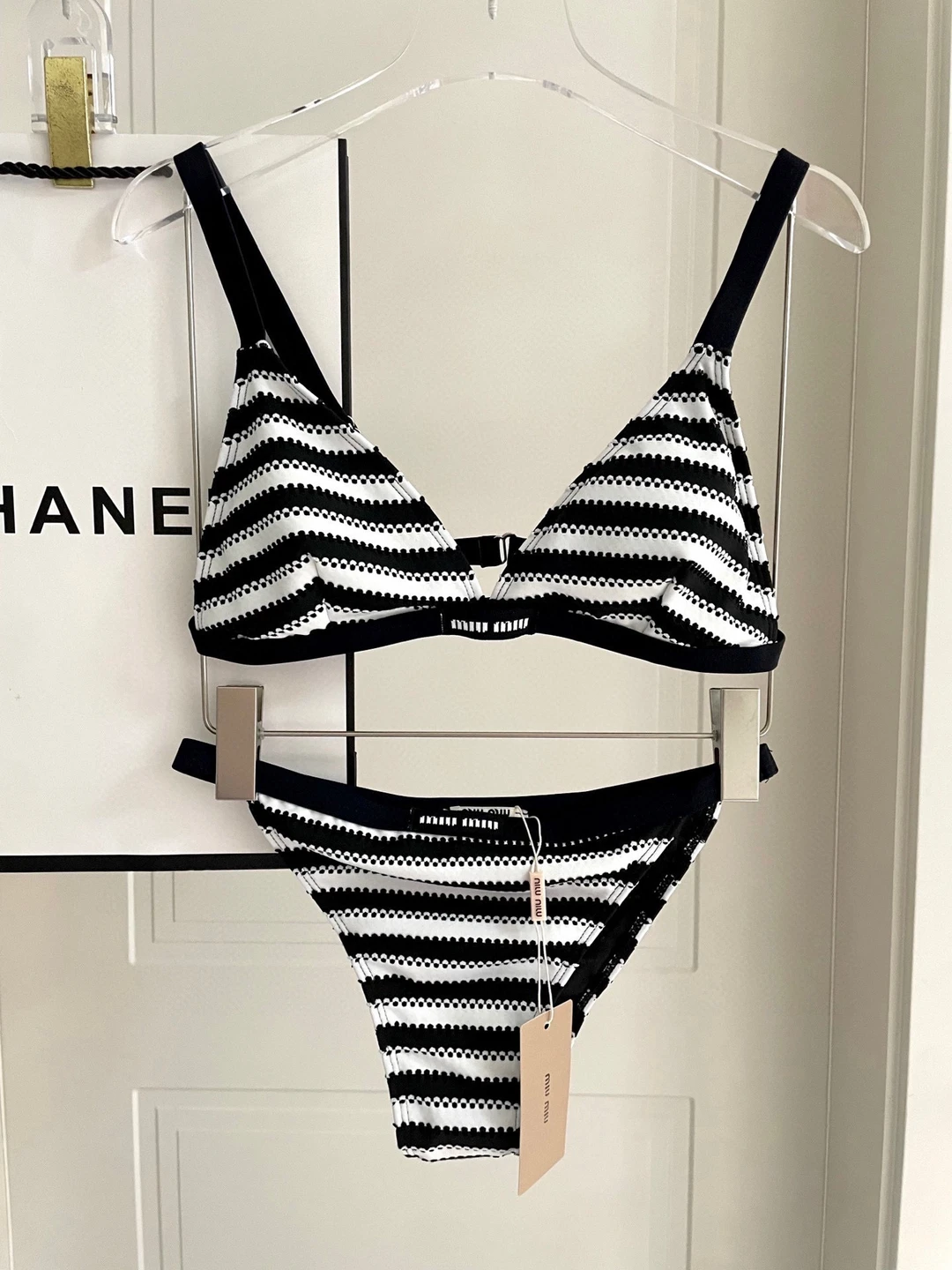 御姐适合多种场景的泳衣