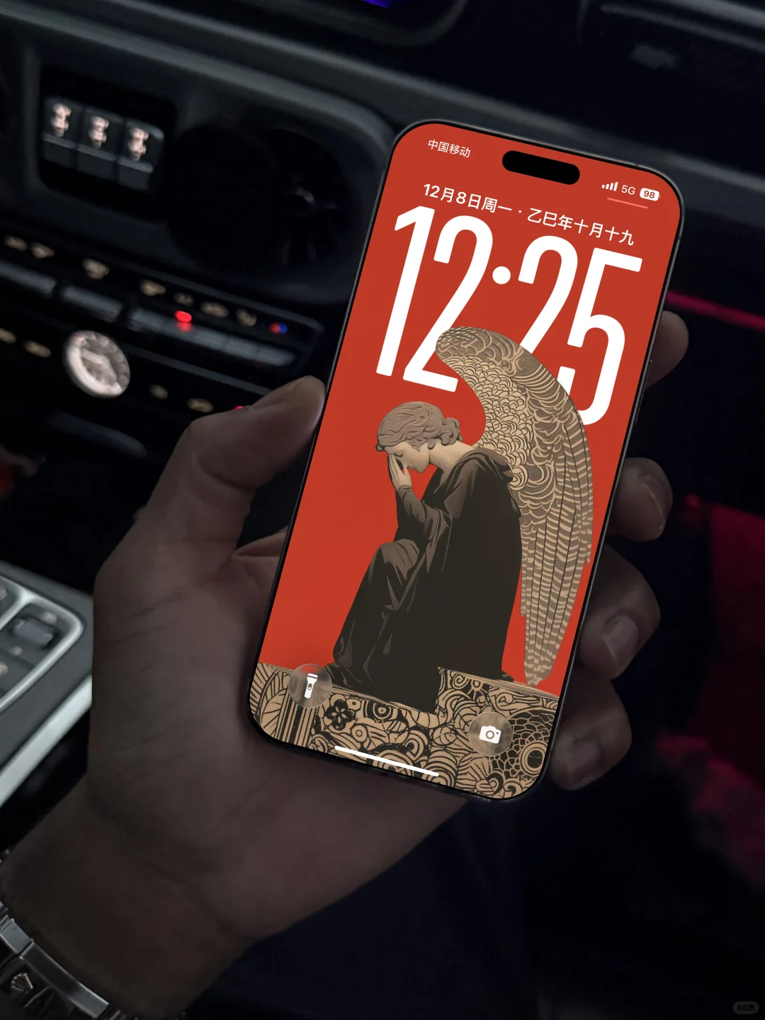 每日壁纸｜深色系壁纸｜孤独天使