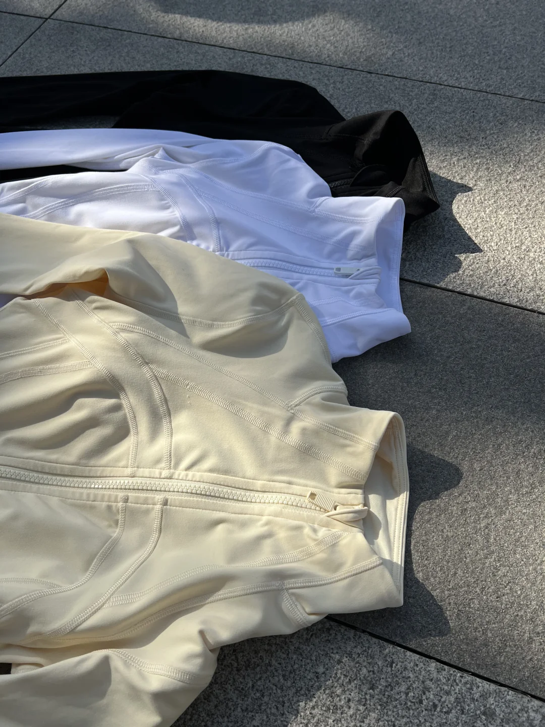 人手必备的瑜伽服你还不入手吗