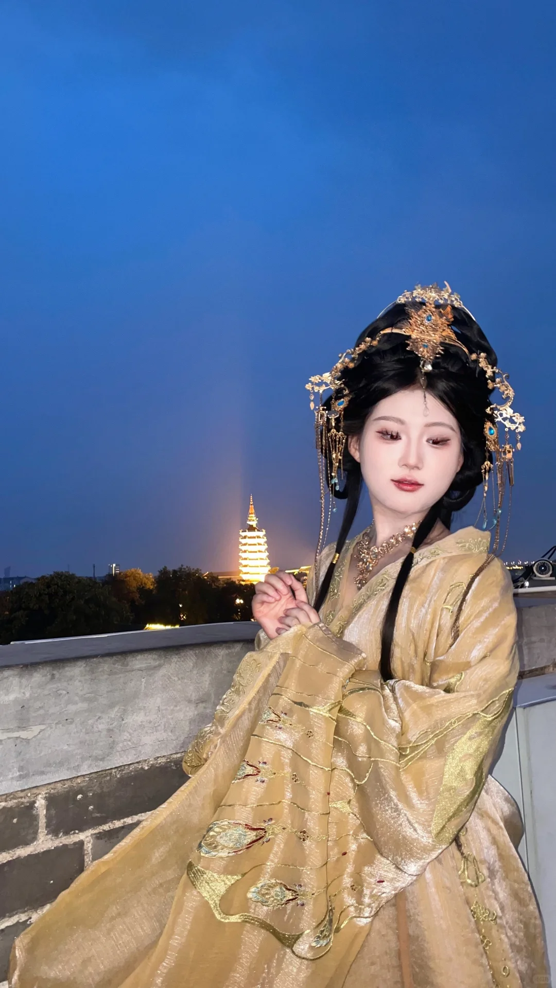 正定 金色战国袍