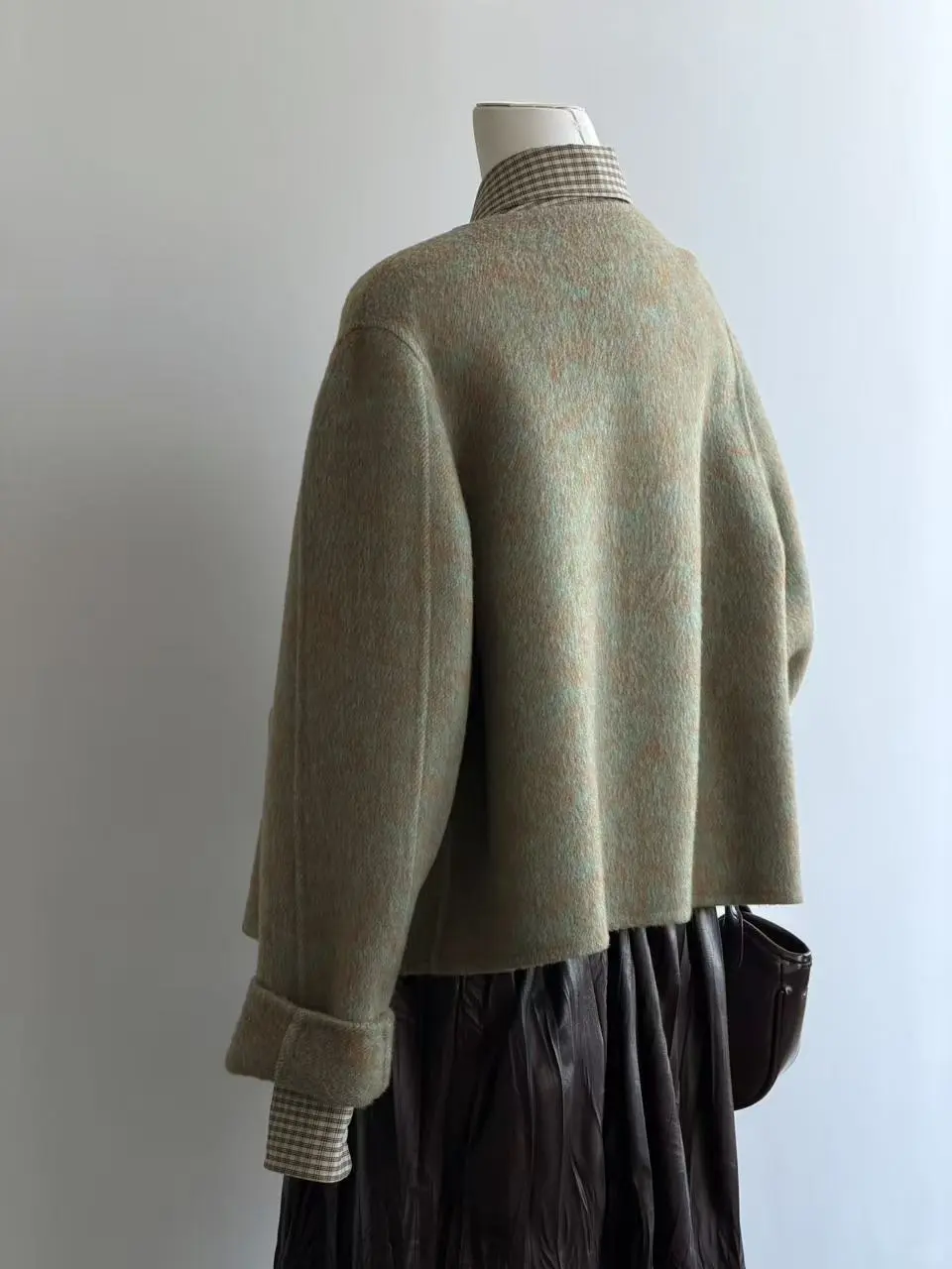 棕绿色穿搭🤎秋冬的复古氛围感好浓郁