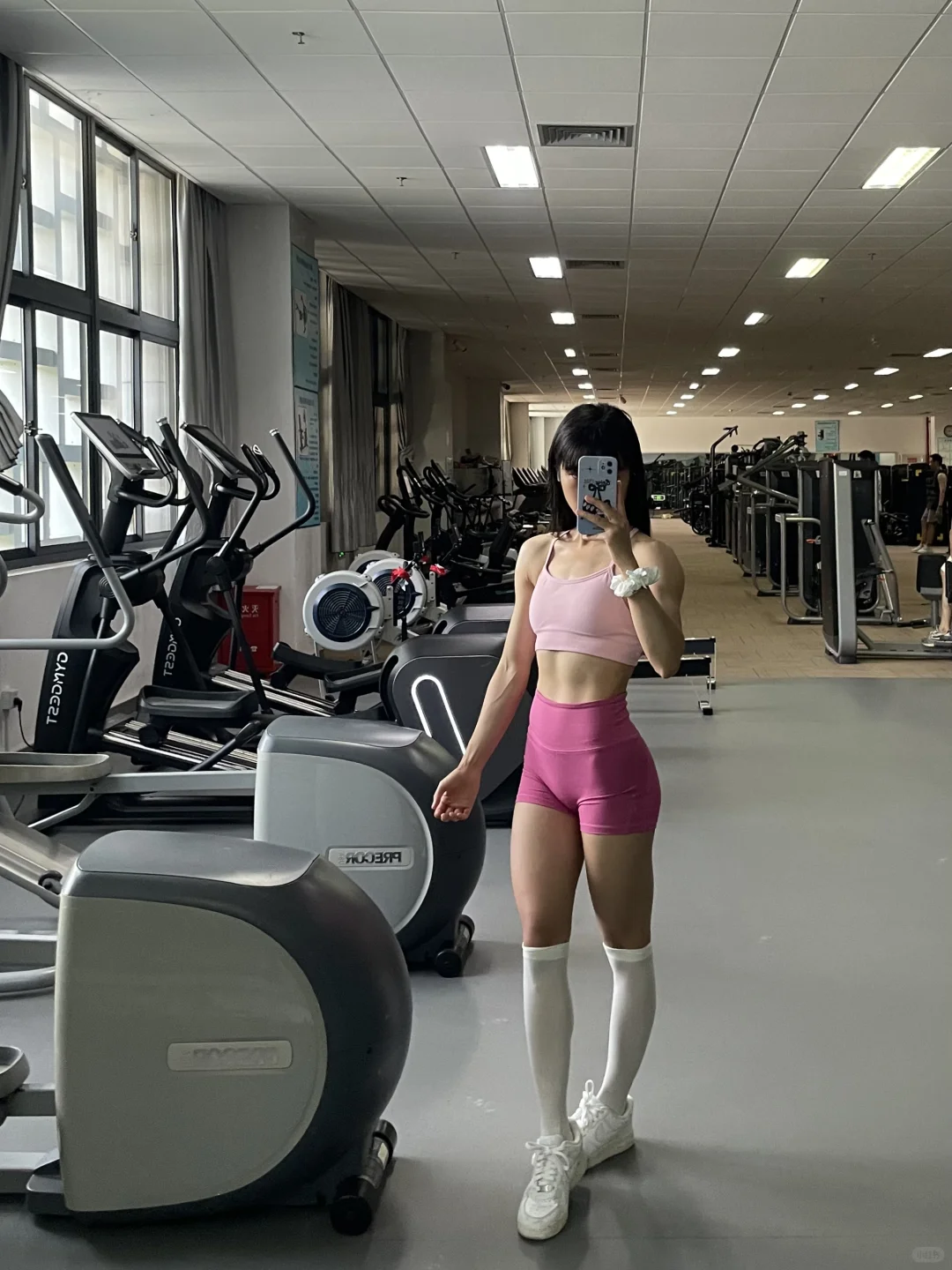 158/84.6 小基数薄肌女孩保持身材吃练plog