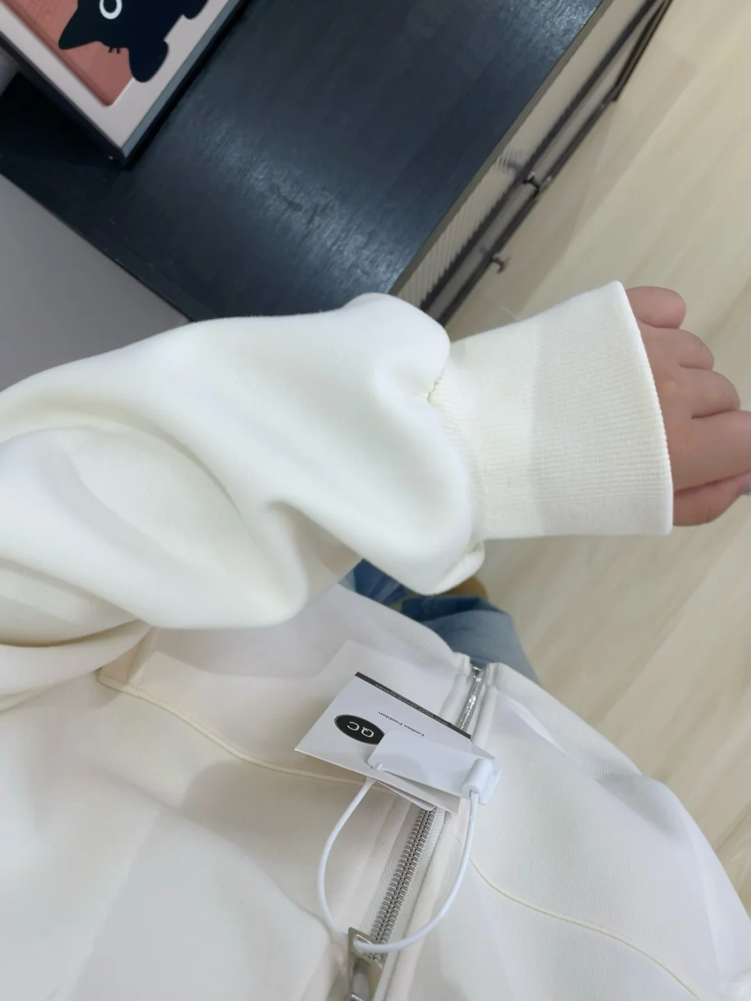 我爸厂里新做的卫衣外套，大家帮忙提提建议