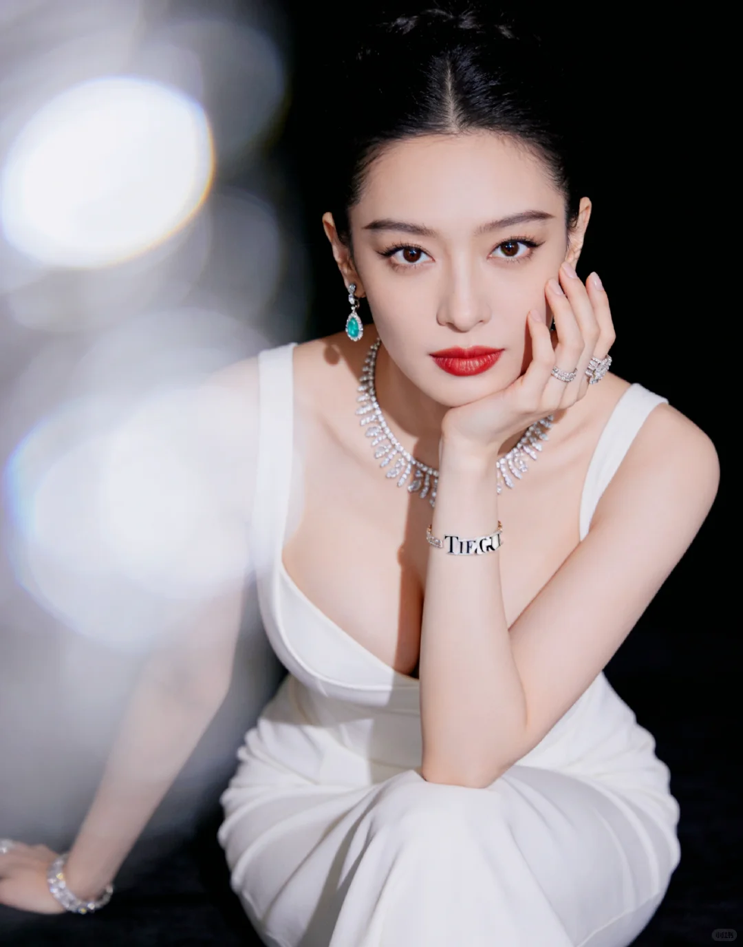 这一刻，属于珠宝的优雅时刻👑