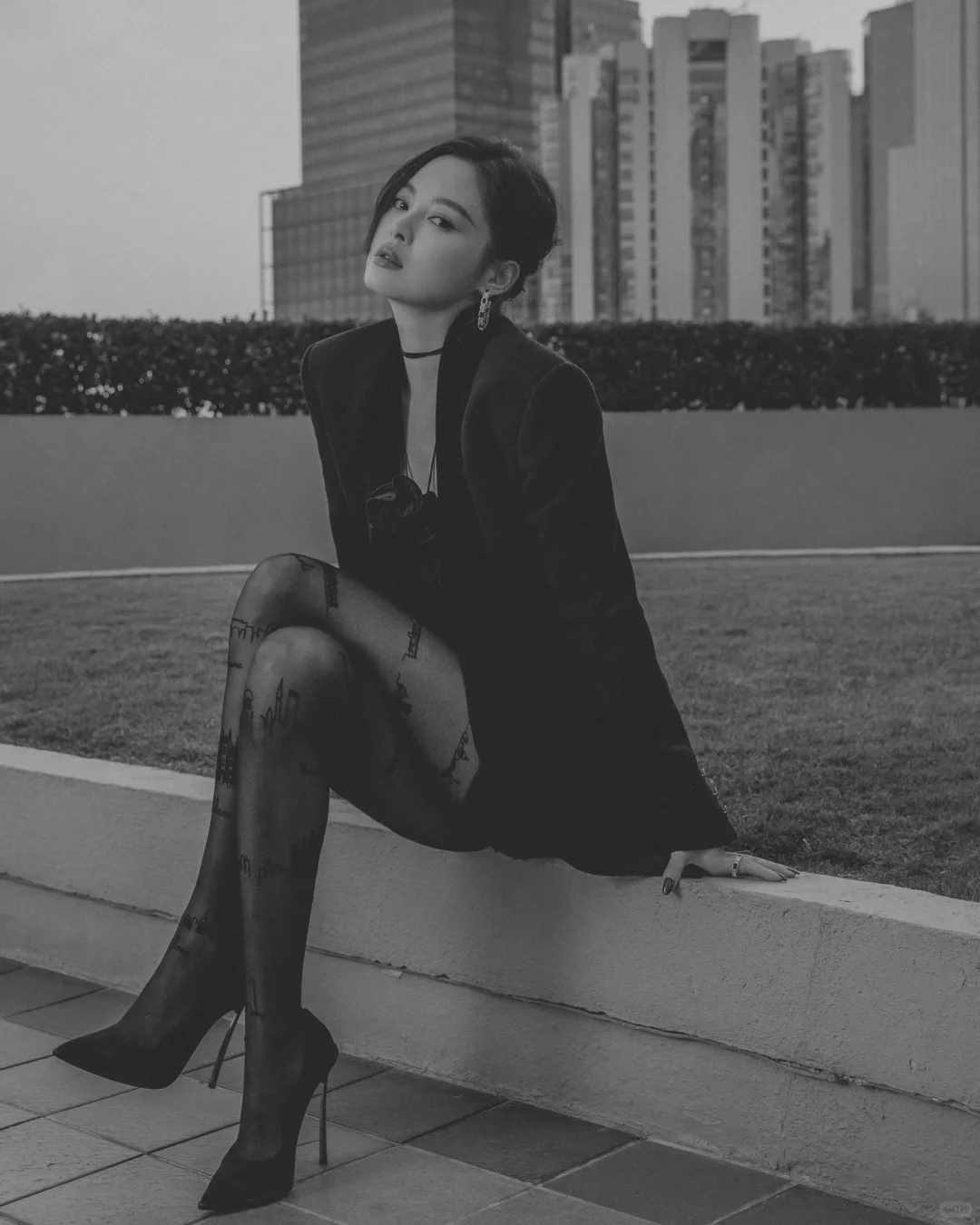 辛芷蕾的丝袜代言是？